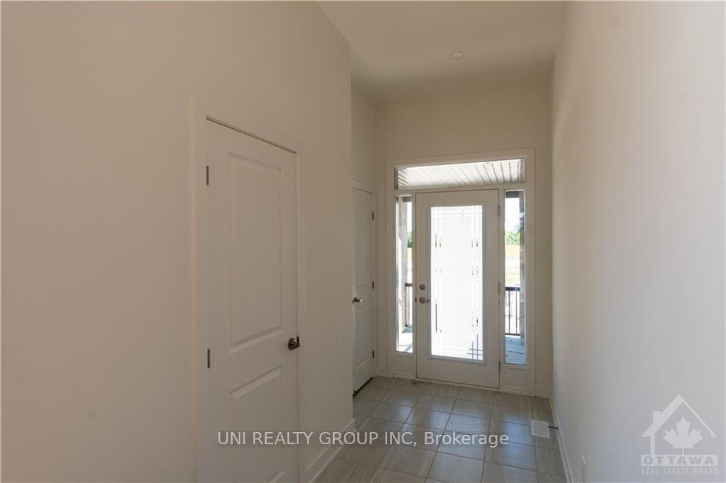 65 ROBUSTA Lane photo 2