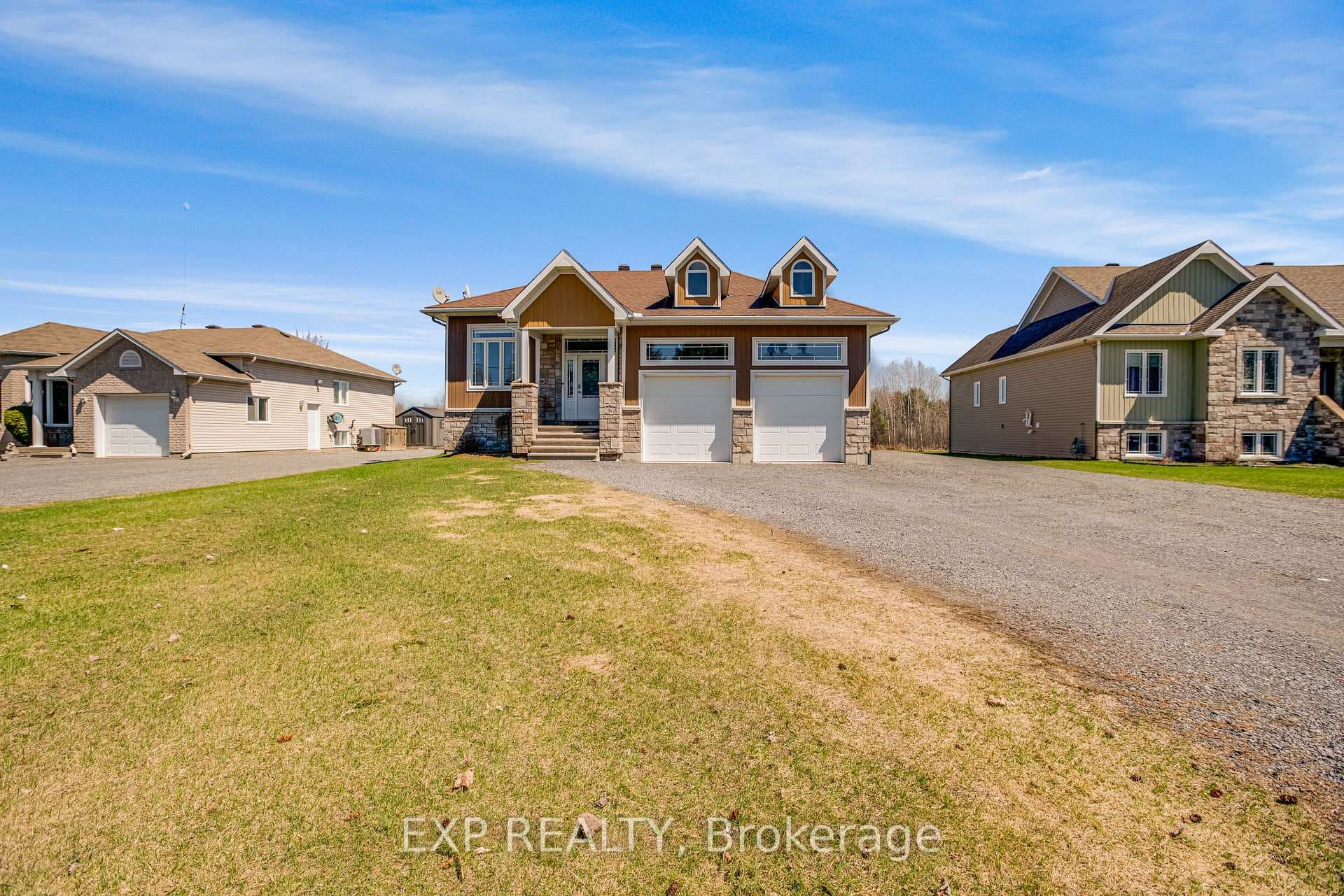 47 Beaver Lane photo 2