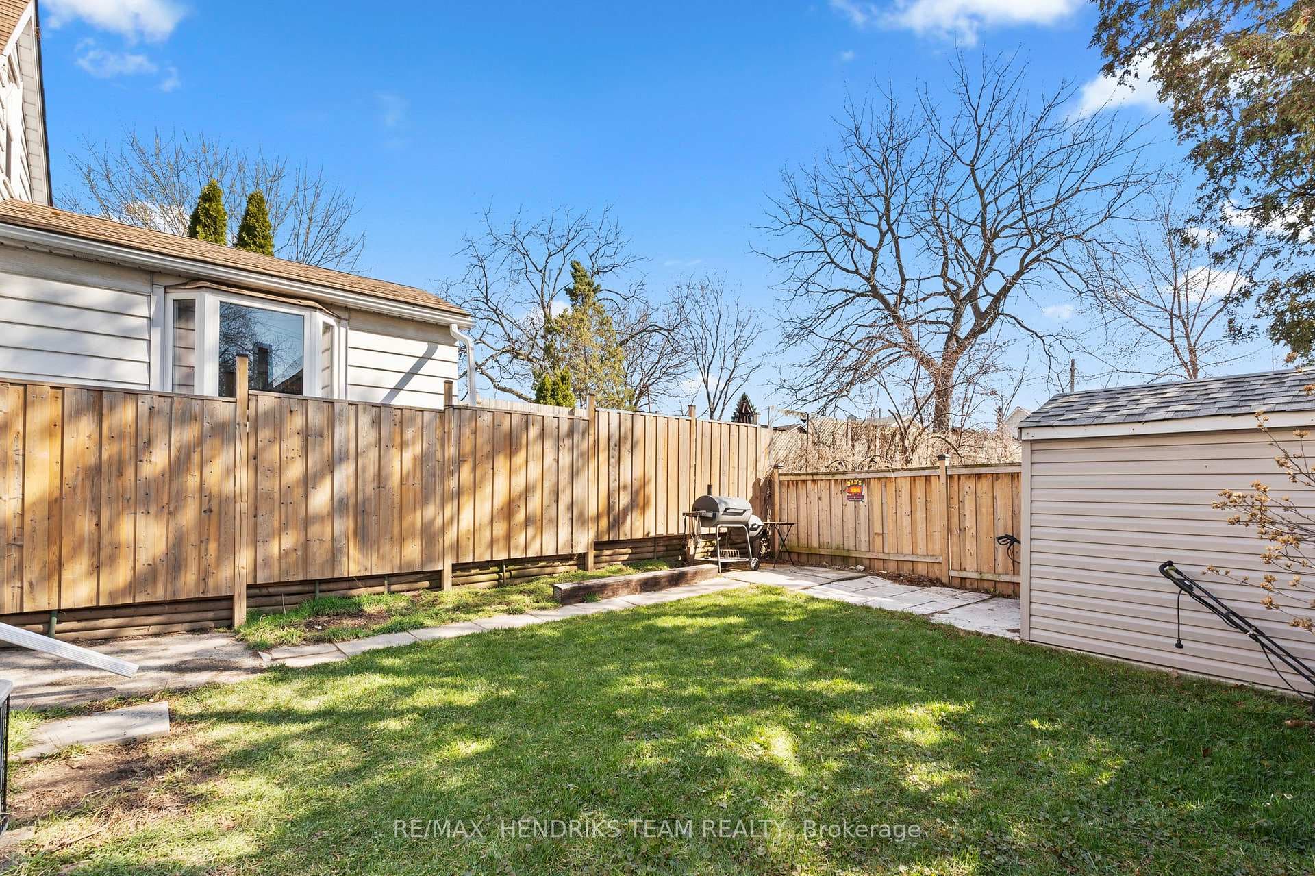192 Wood Street photo 38