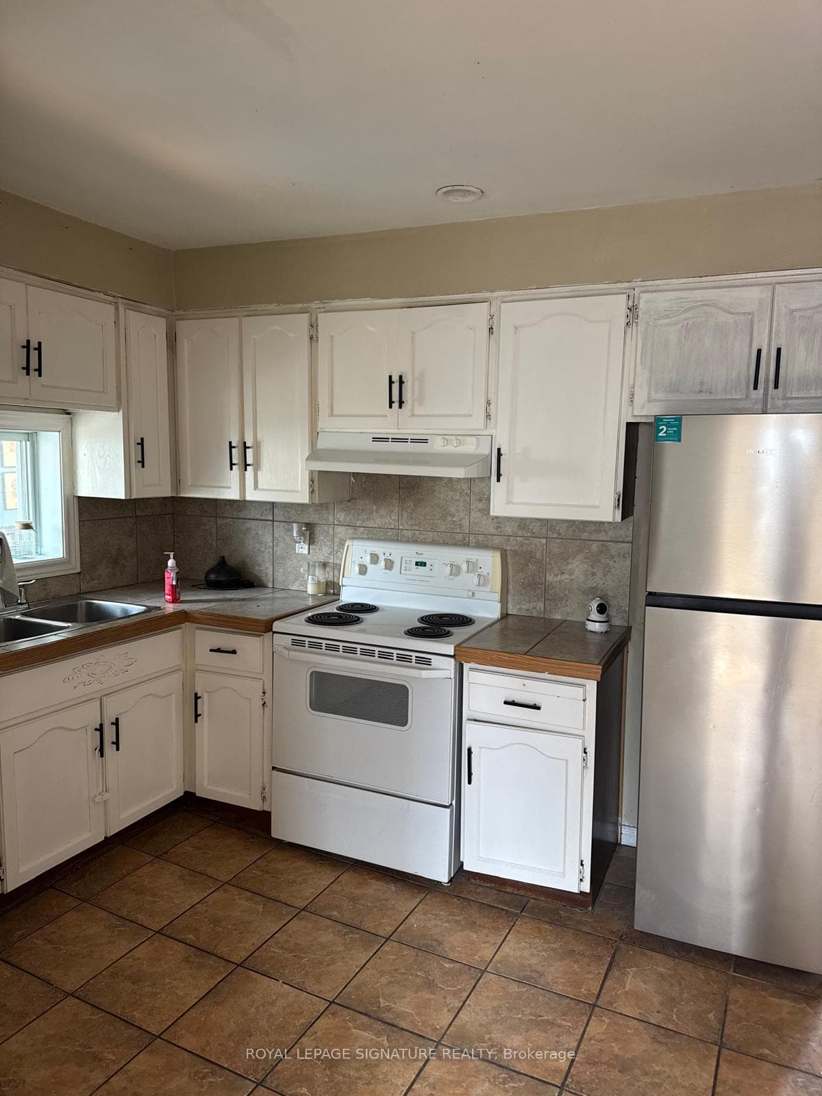 232 Grenfell Street photo 12
