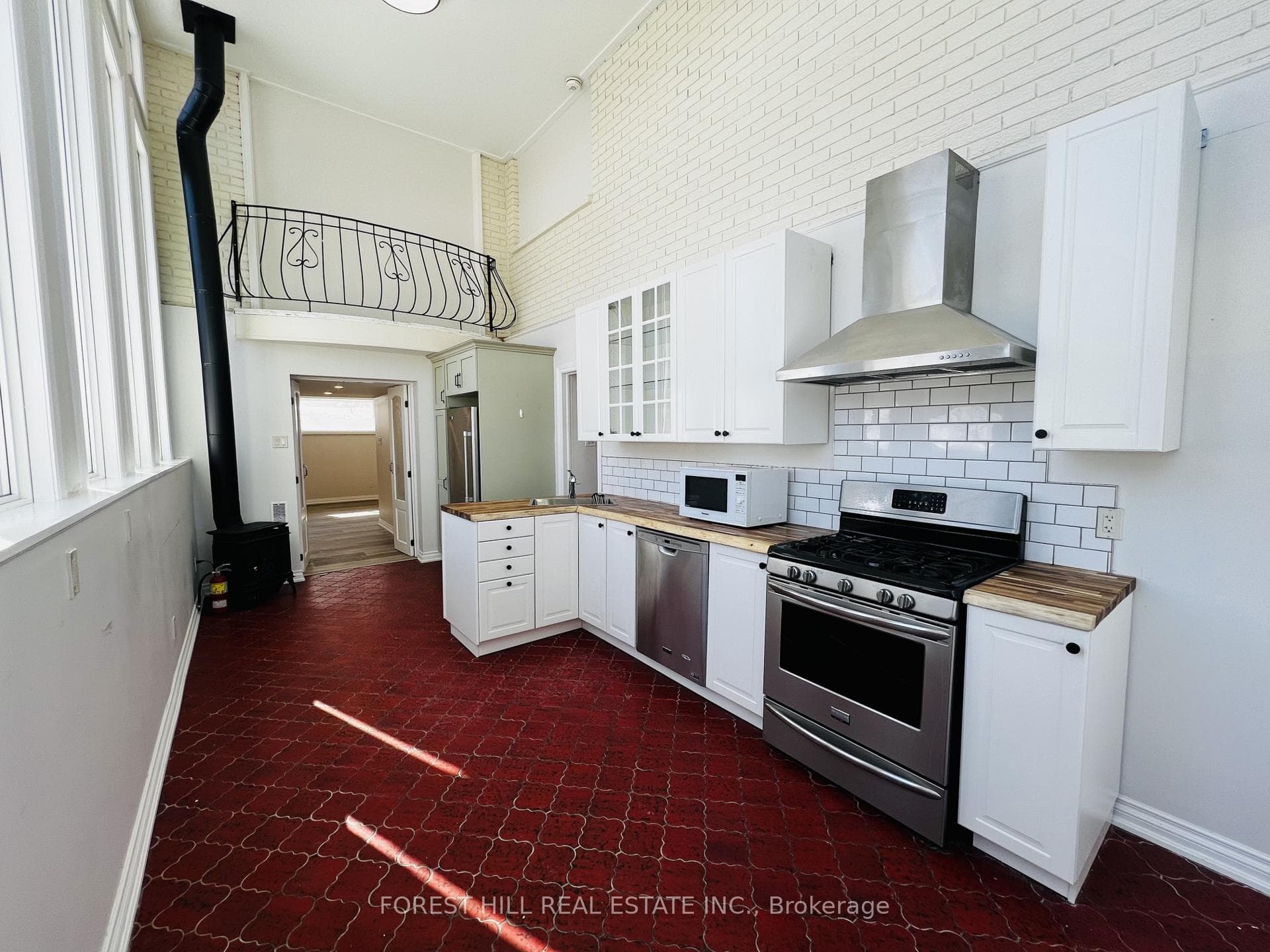 48 Steel Street Unit LOWER photo 12