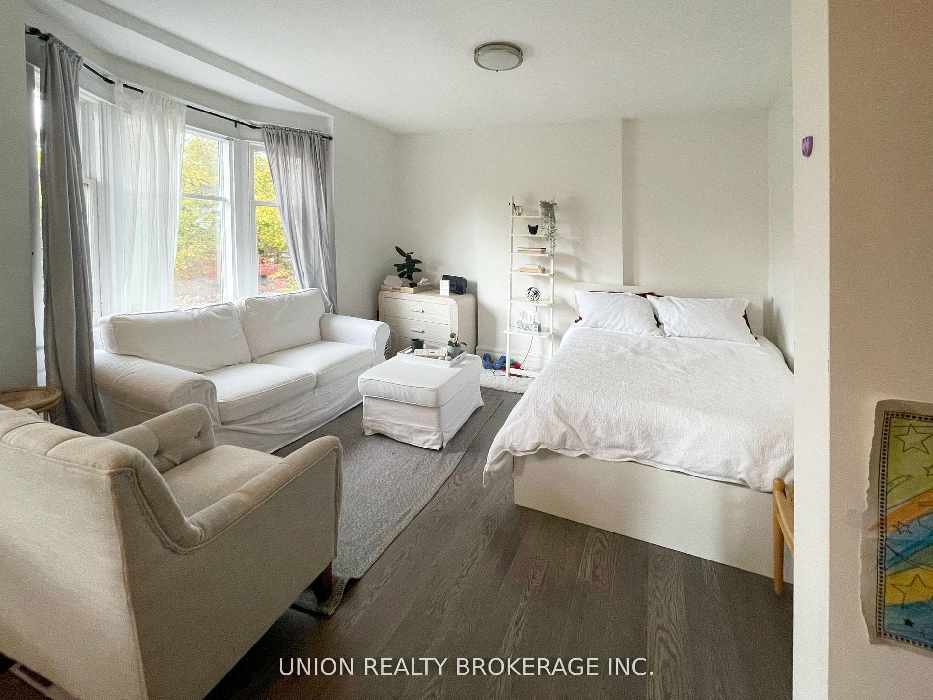33 Balsam Avenue Unit Upper photo 6