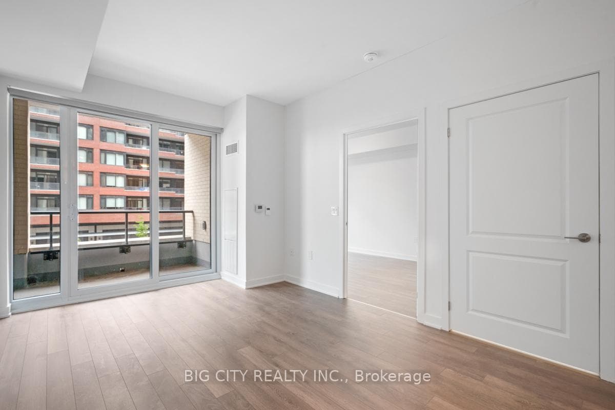 100 Eagle Rock Way Unit 210 photo 3
