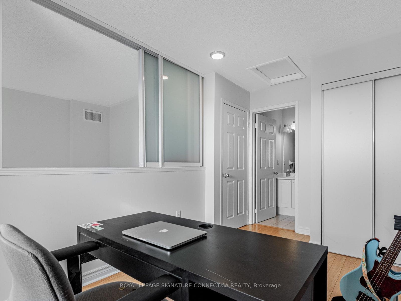 110 Cornell Park Avenue Unit C208 photo 20
