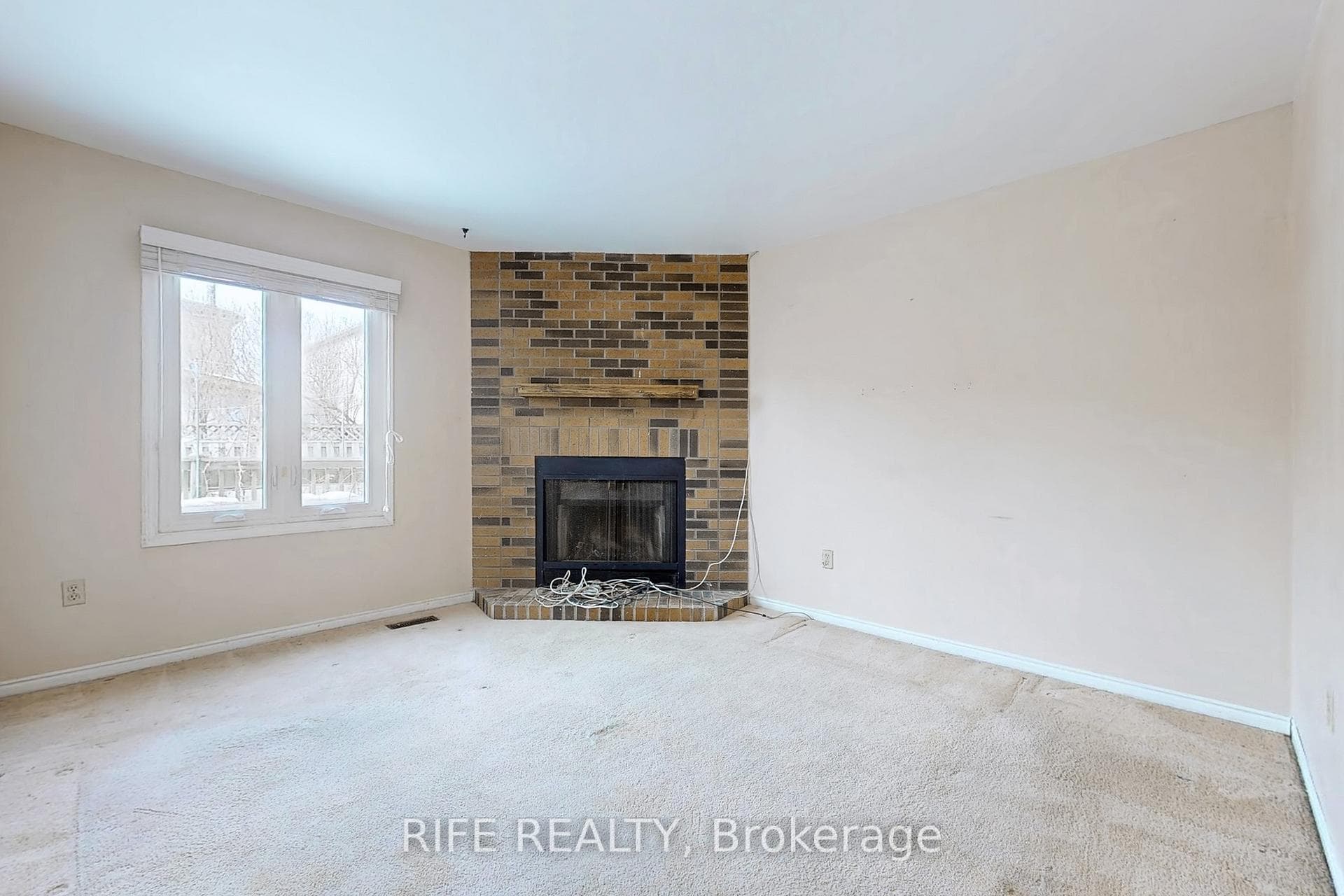 88 Stather Crescent photo 6