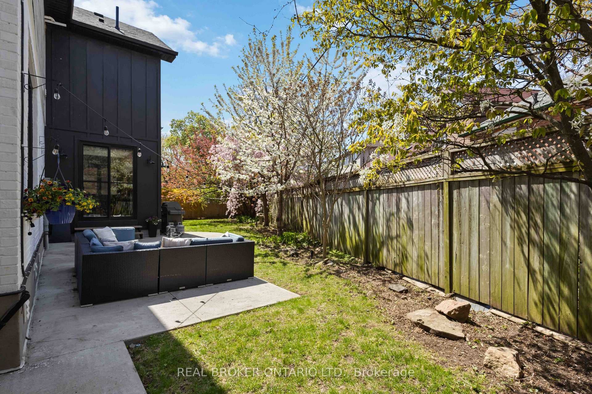 44 Hunt Club Drive photo 45