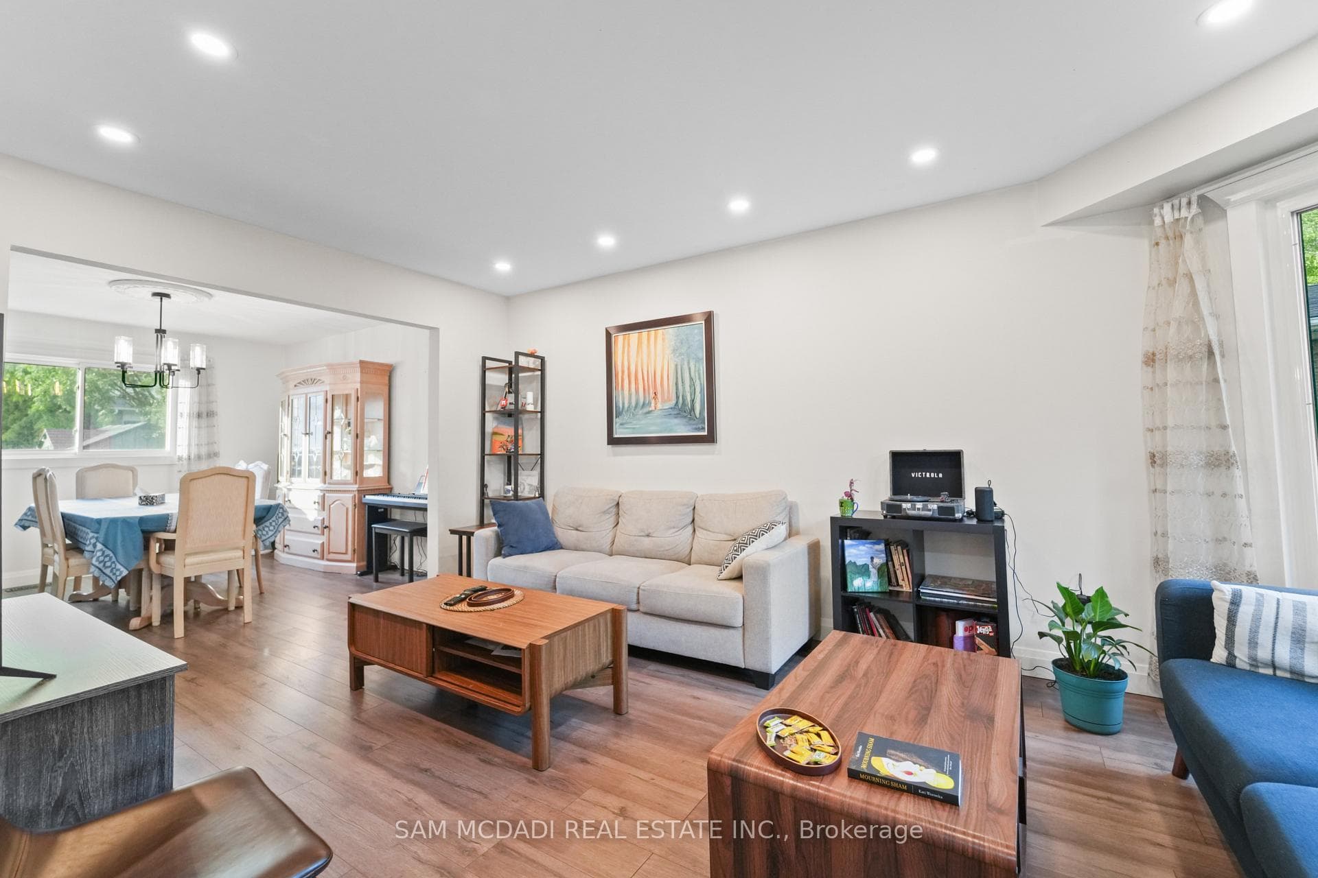 6251 Saltmarsh Court photo 10