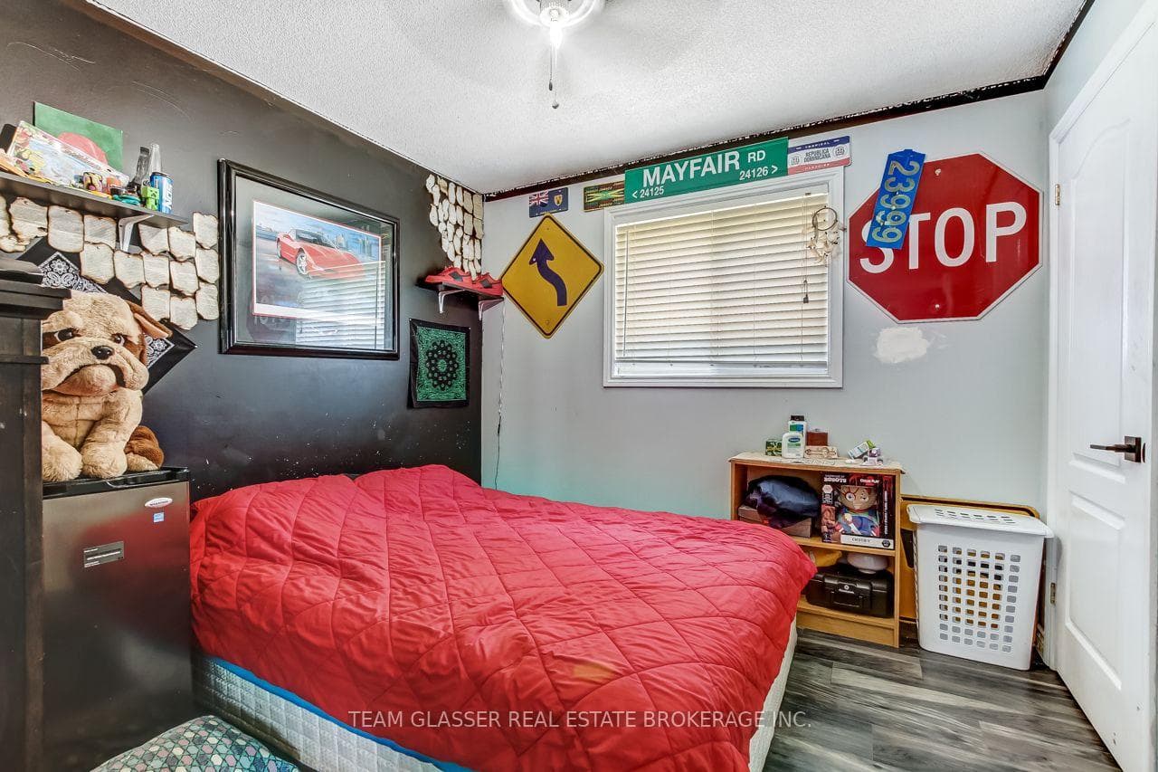 23999 Mayfair Road photo 23