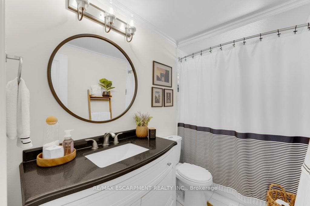 1482 Epping Road photo 24