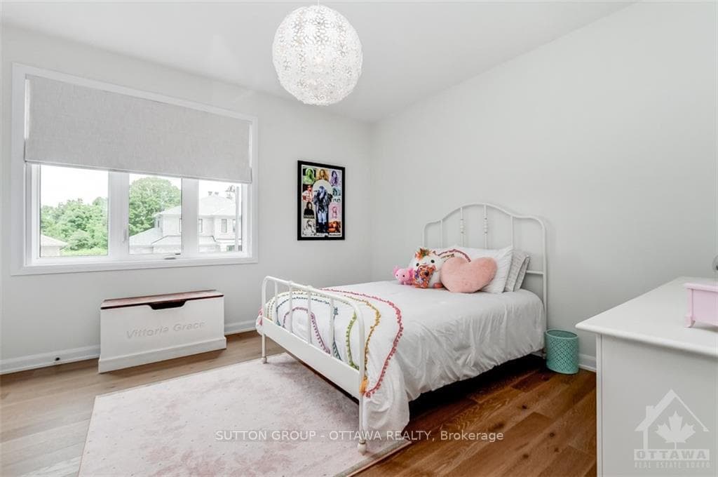 10 ASCARI Road photo 27