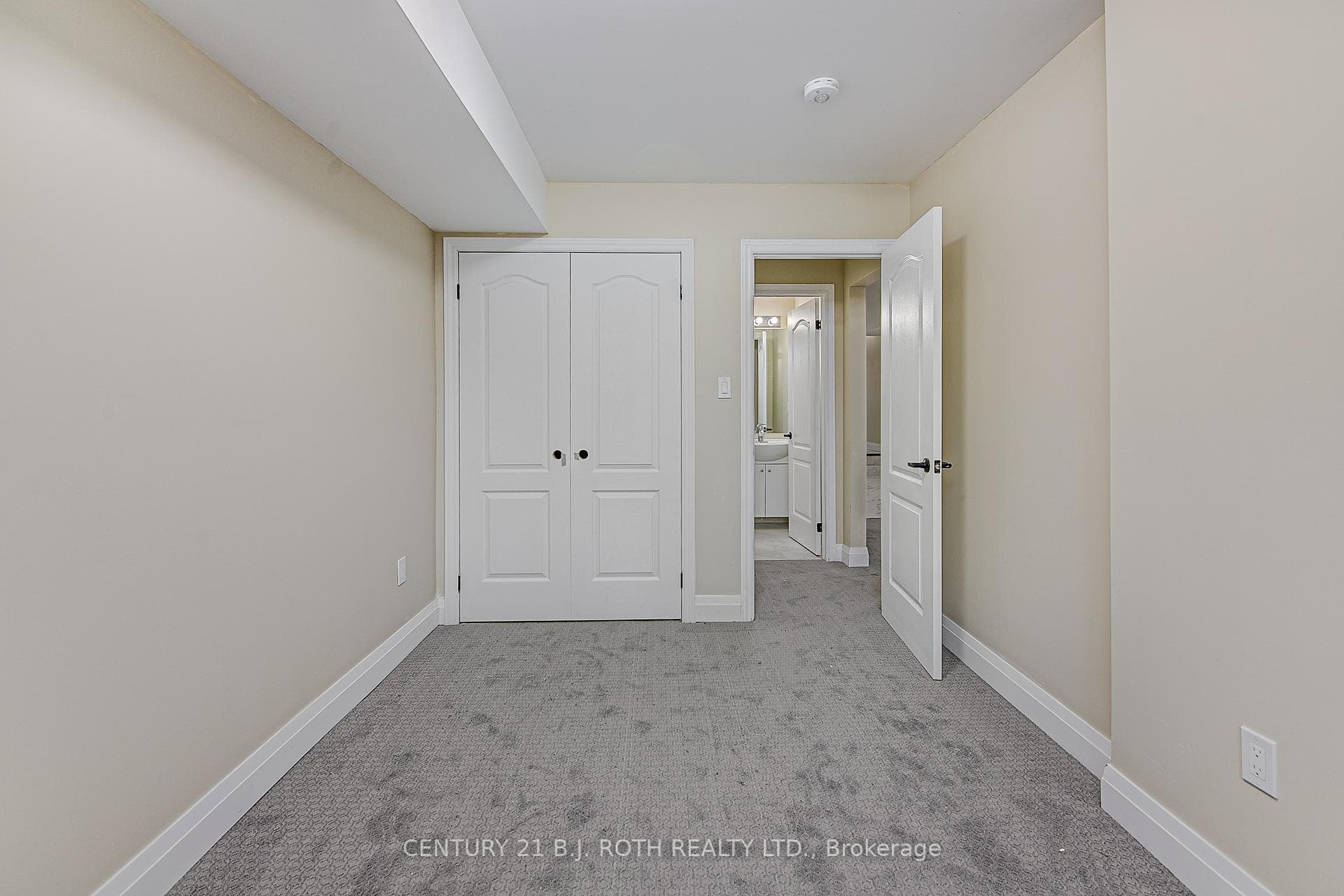 98 Peel Street Unit 2 photo 11