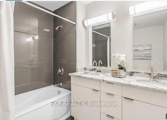 135 Orr Street Unit 402 photo 17
