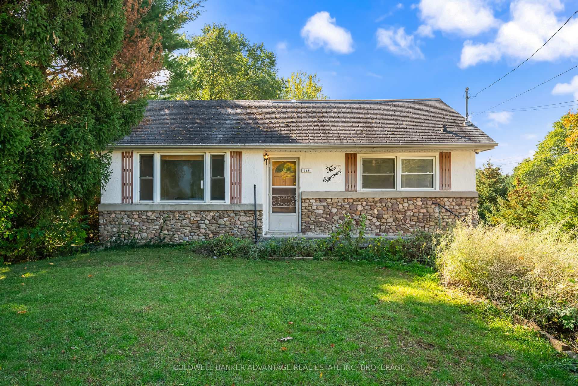218 Canboro Road photo 5