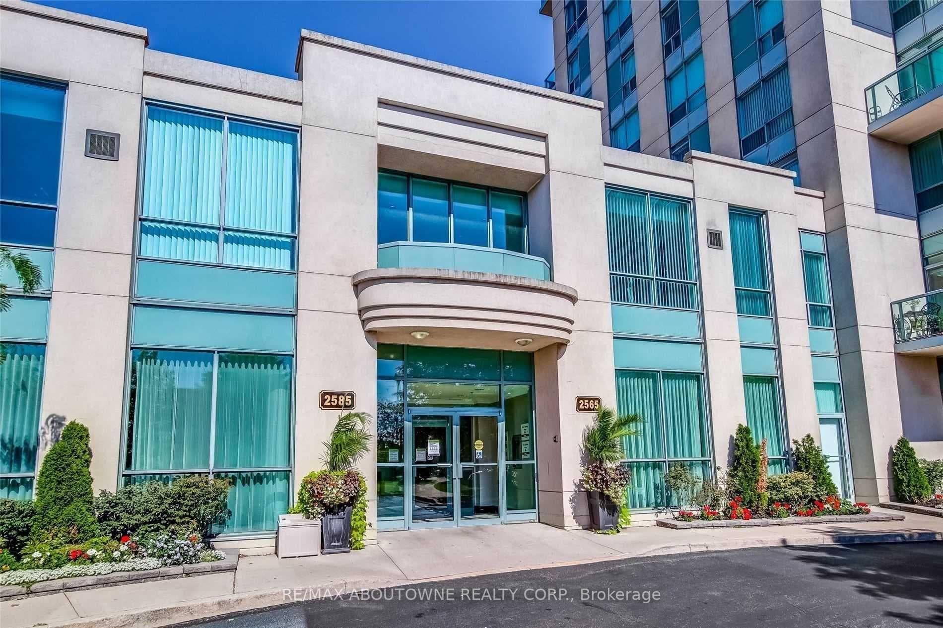 2565 Erin Centre Boulevard Unit 1104 photo 2