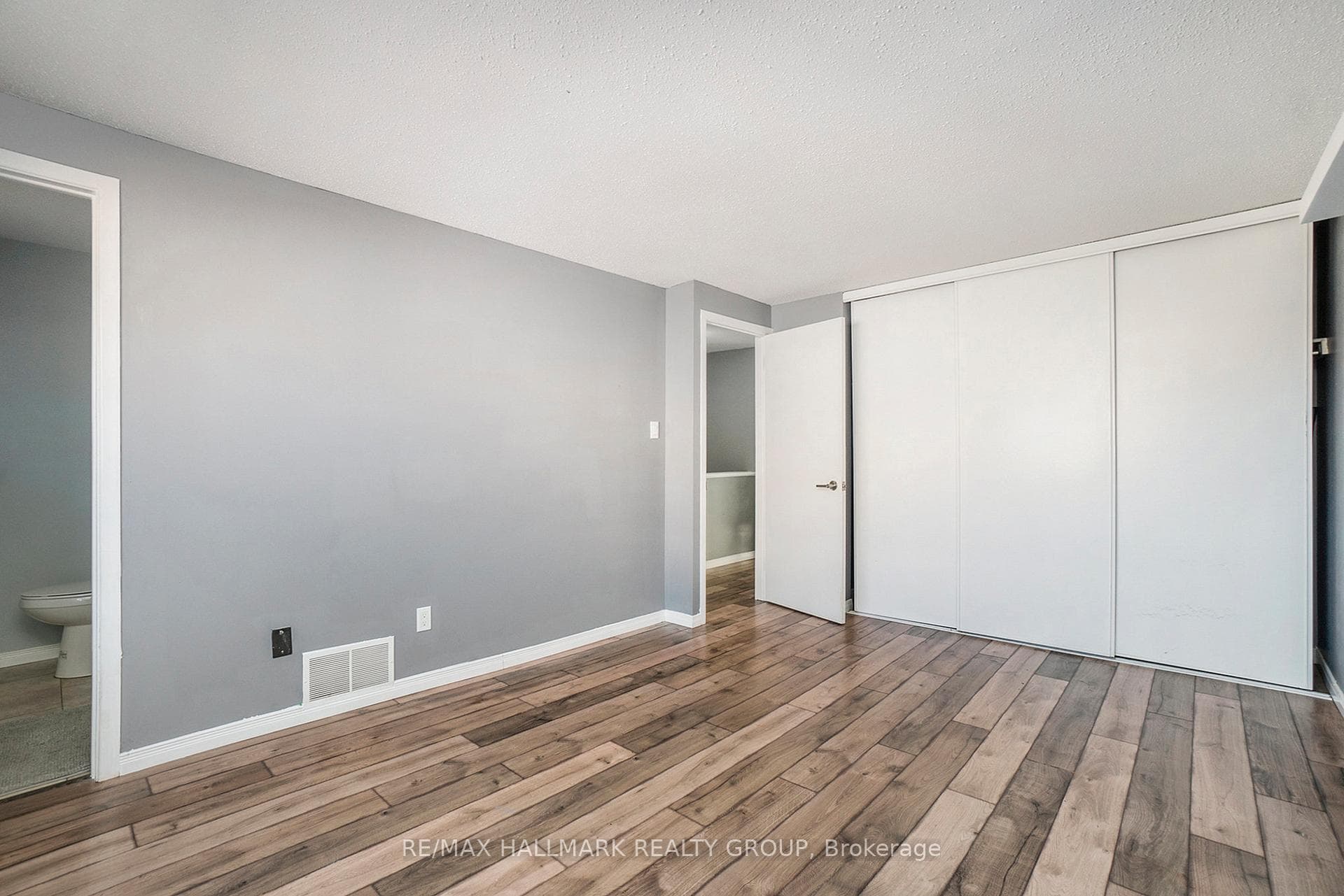 6 Henfield Avenue Unit D photo 13