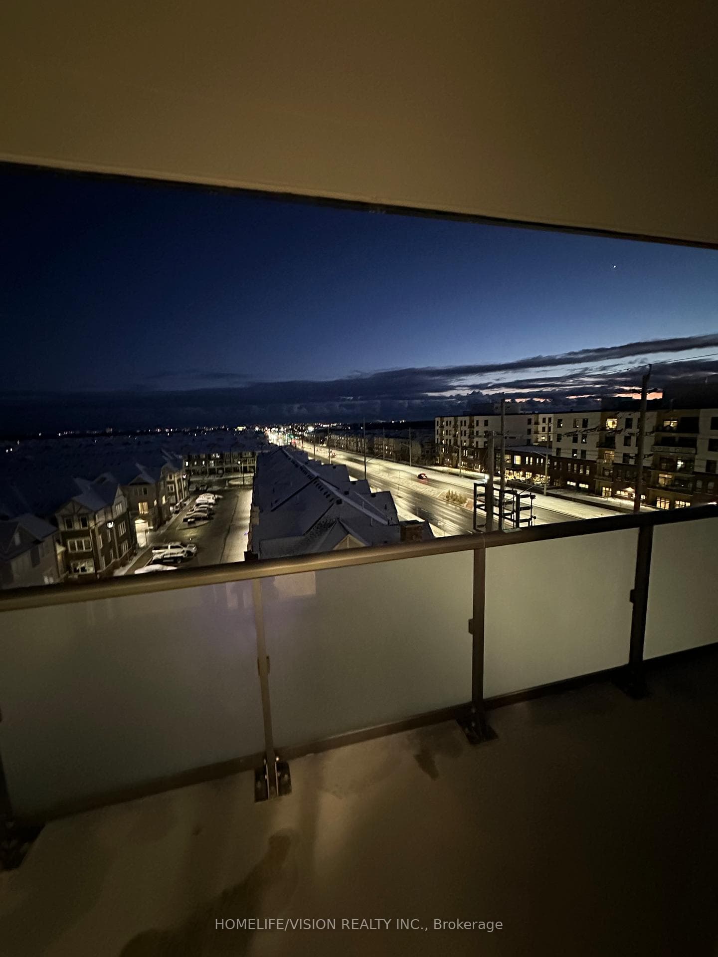 2545 Simcoe Street Unit 506 photo 14
