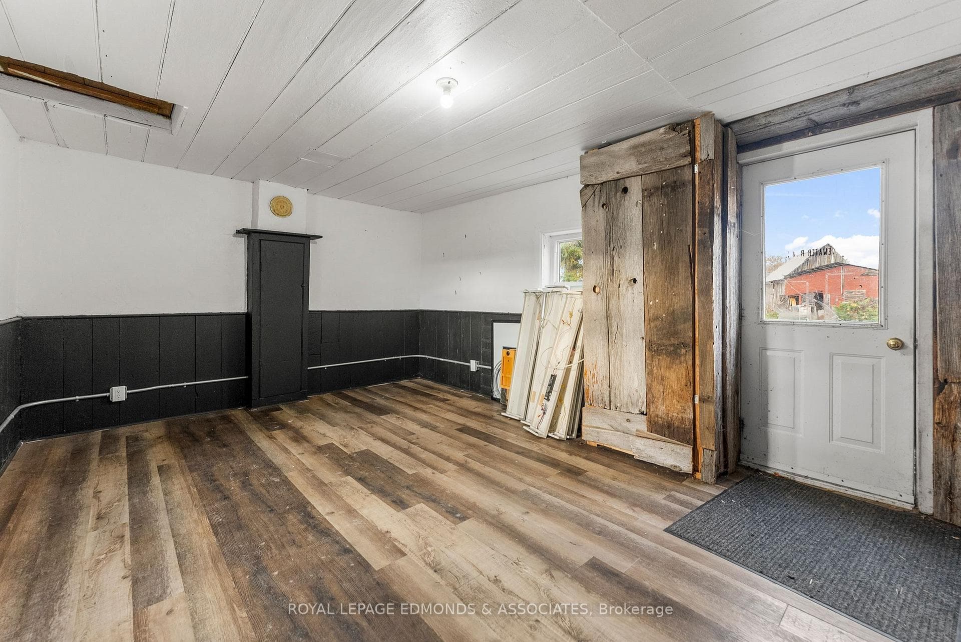 Summer kitchen