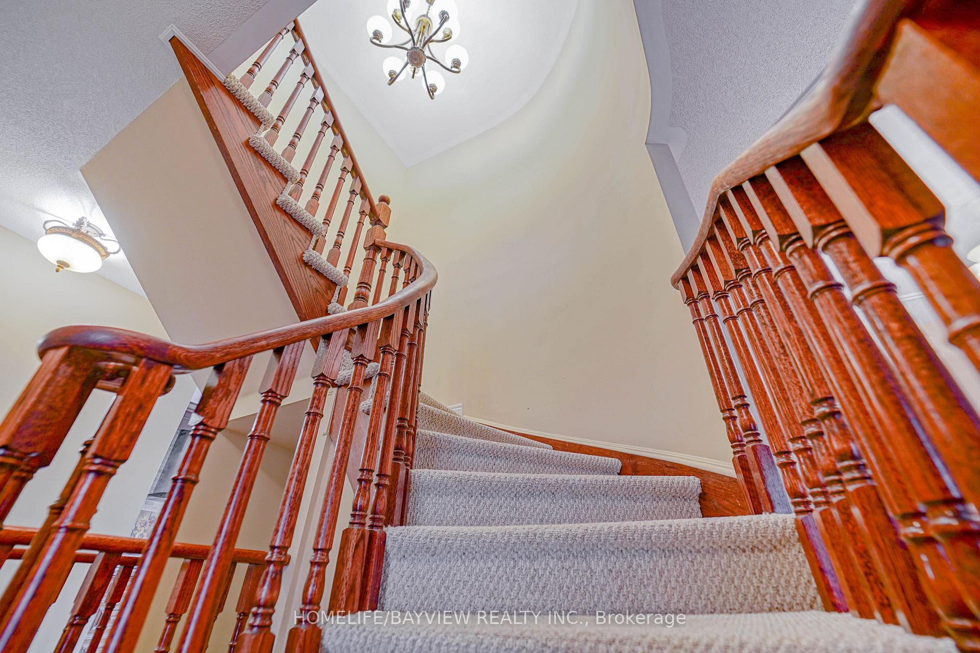 88 Regatta Avenue photo 22