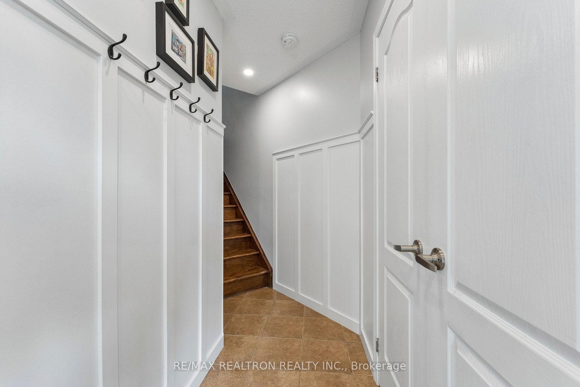 800 Fowles Court photo 15