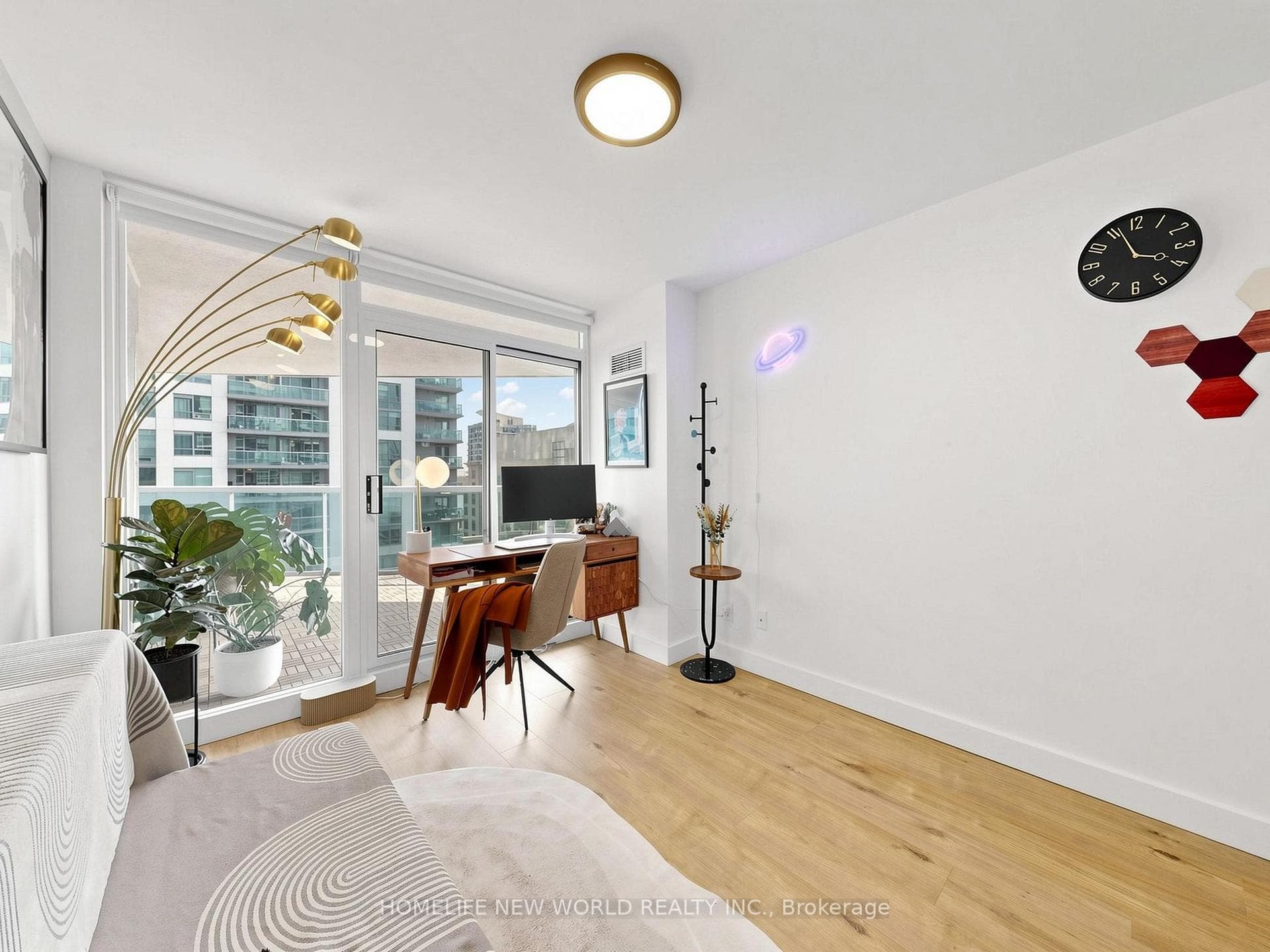 30 Grand Trunk Crescent Unit 1911 photo 22