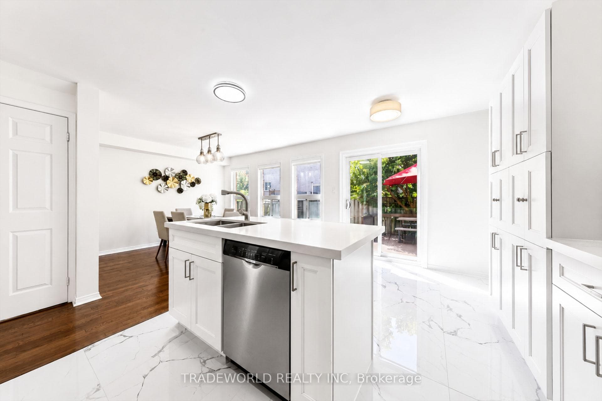 25 Bassett Avenue photo 17