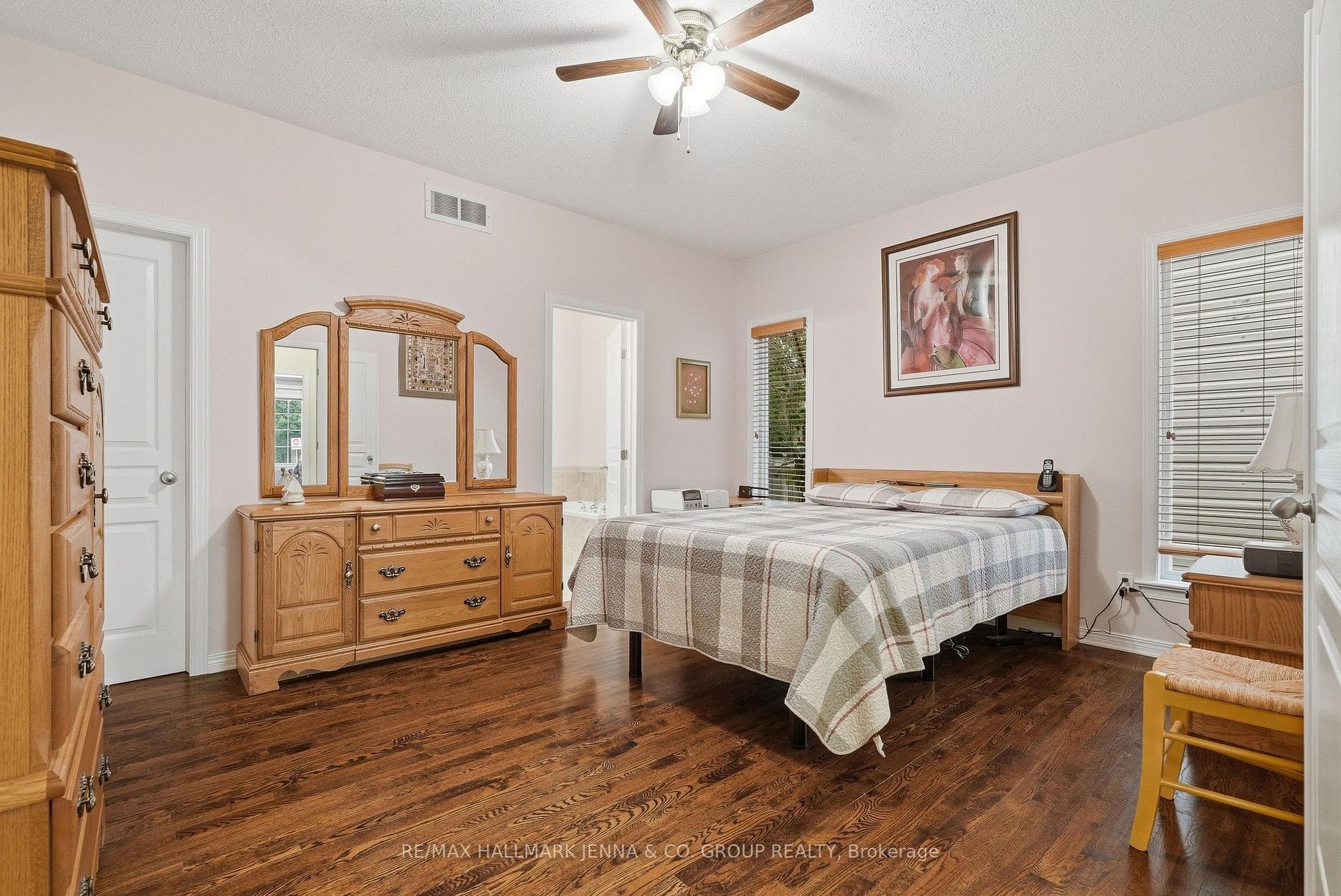 15 Baywood Drive photo 23