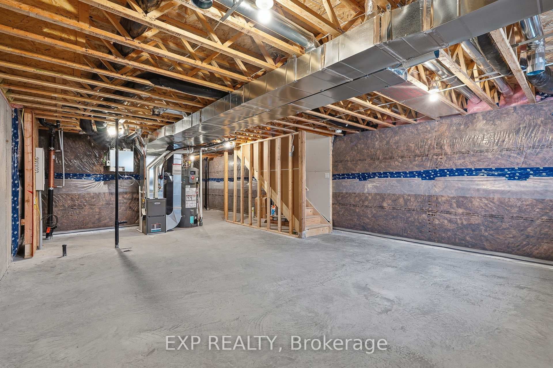 142 Elizabeth Street photo 18