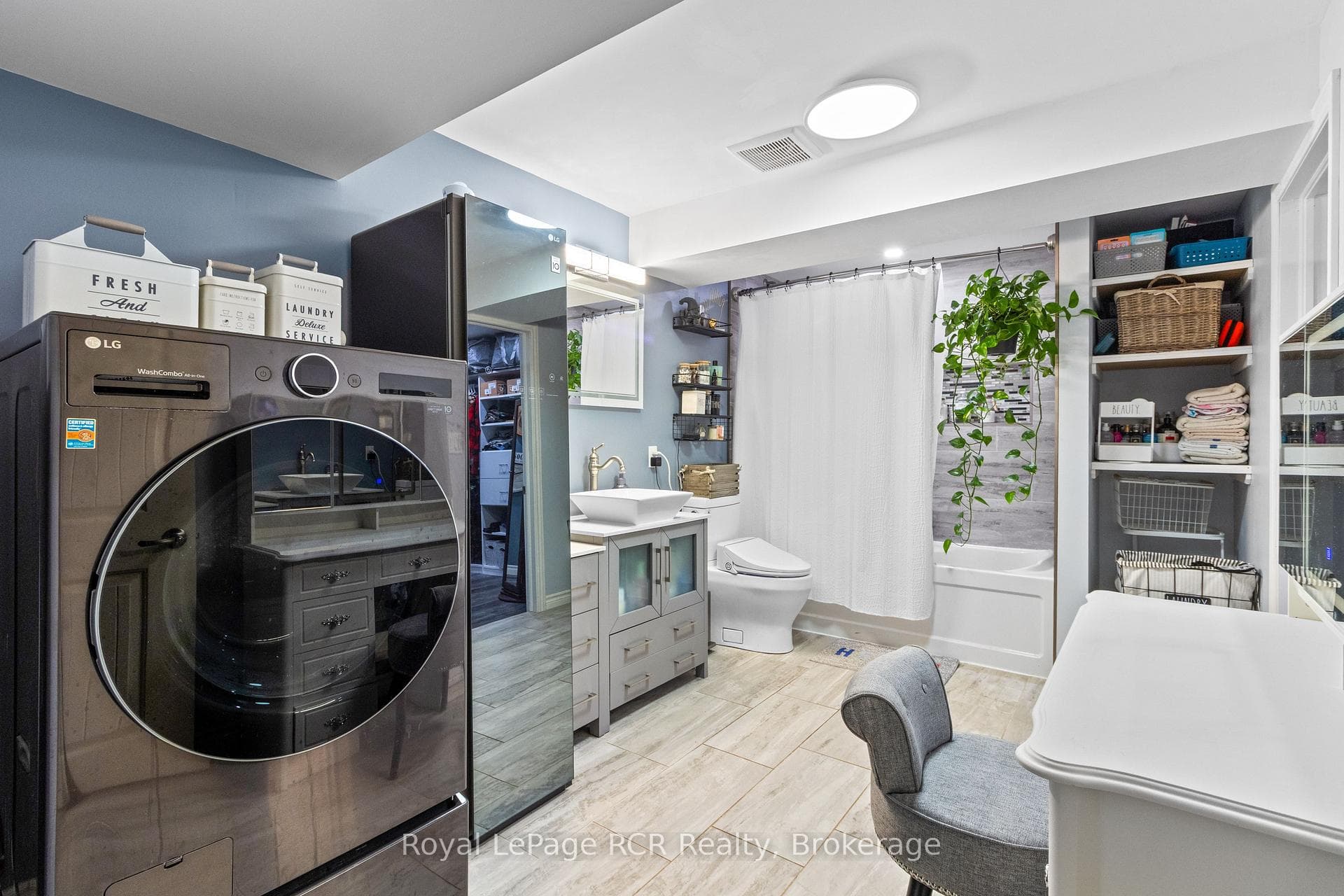 724 Elgin Street photo 39