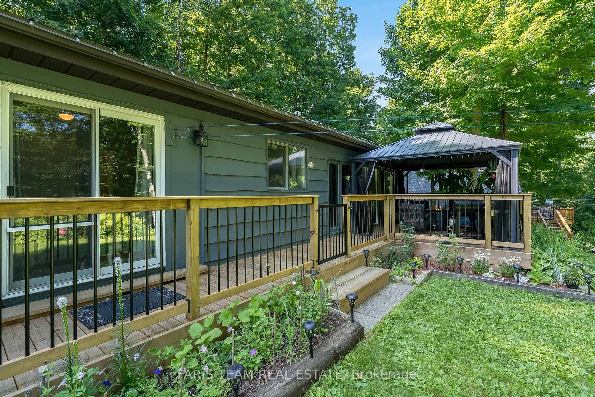 107 Timcourt Drive photo 20