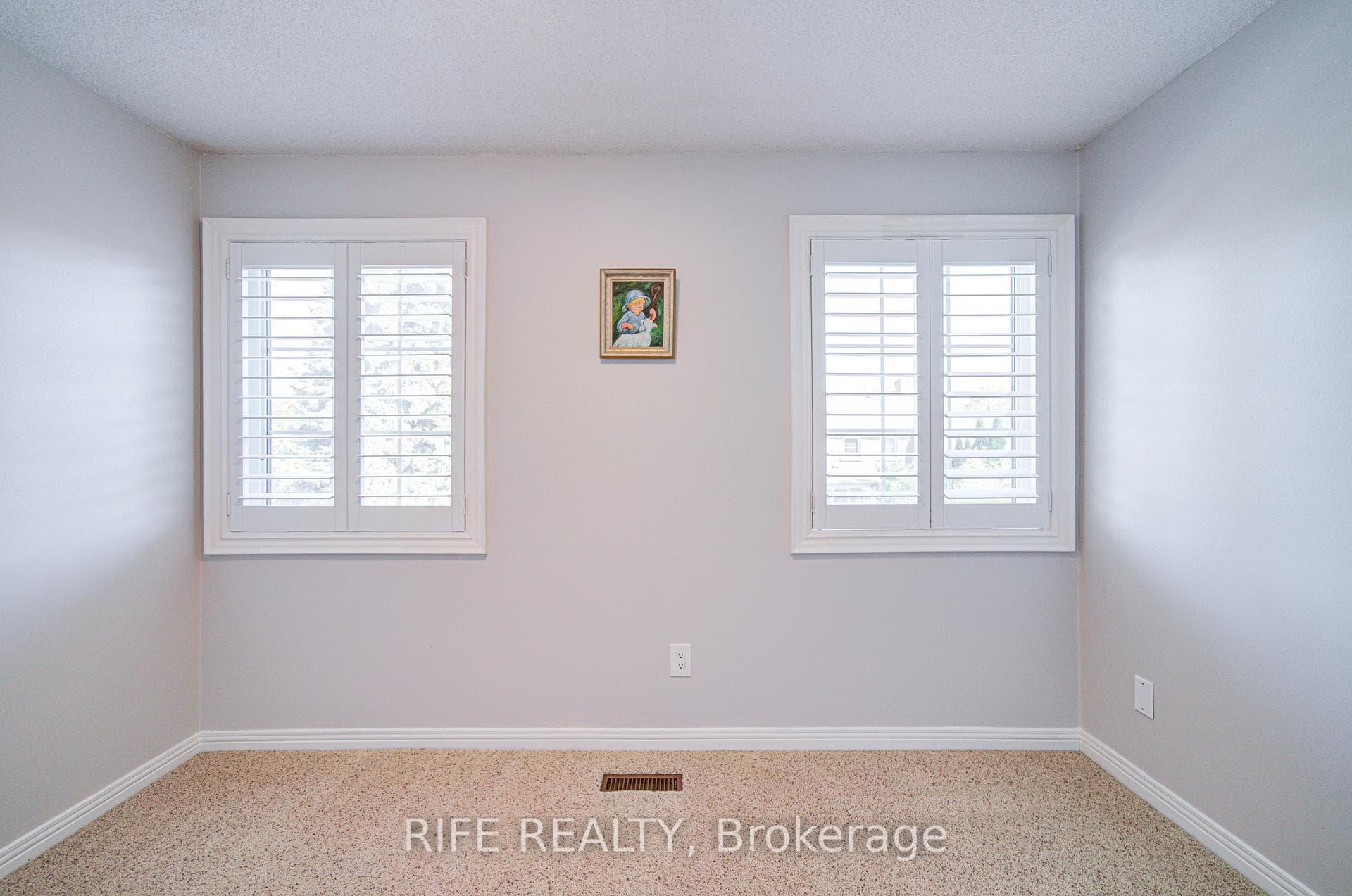 38 Longwater Chase photo 37