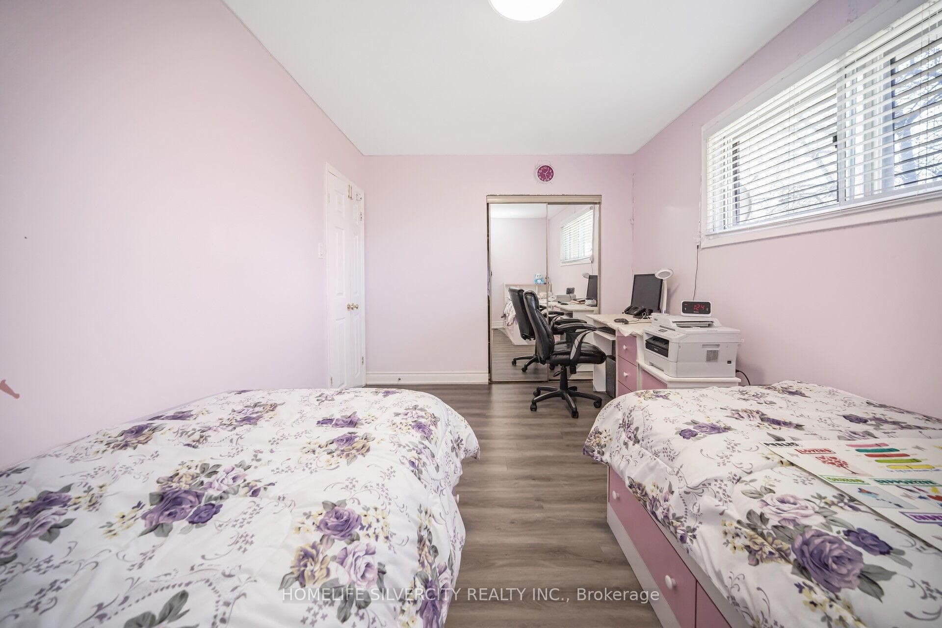 4 Benstrow Avenue photo 28