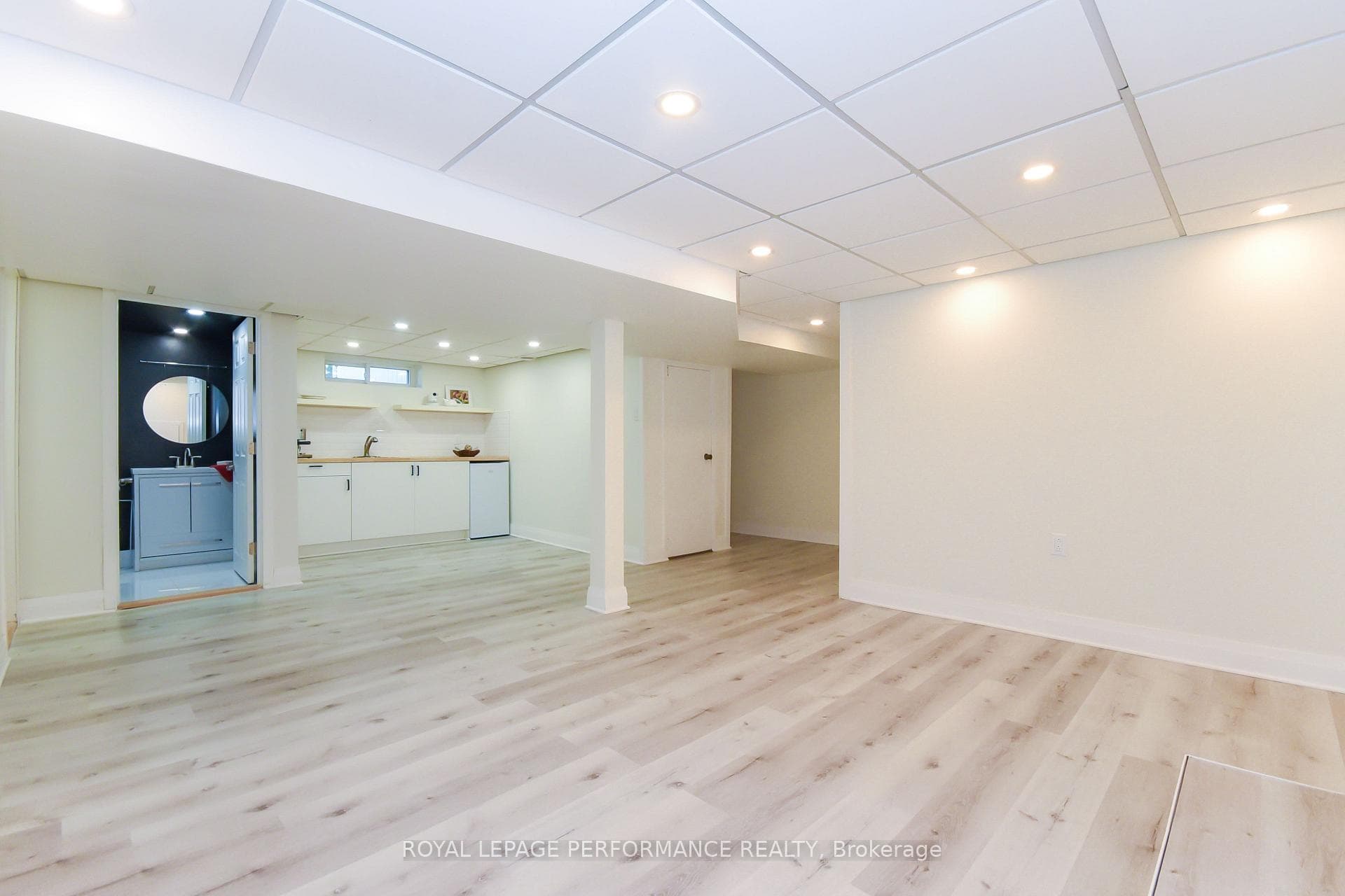 839 Nicholson Avenue photo 36