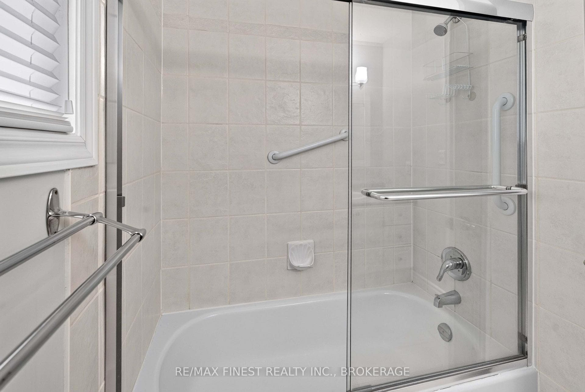 886 Bridle Path Crescent photo 35