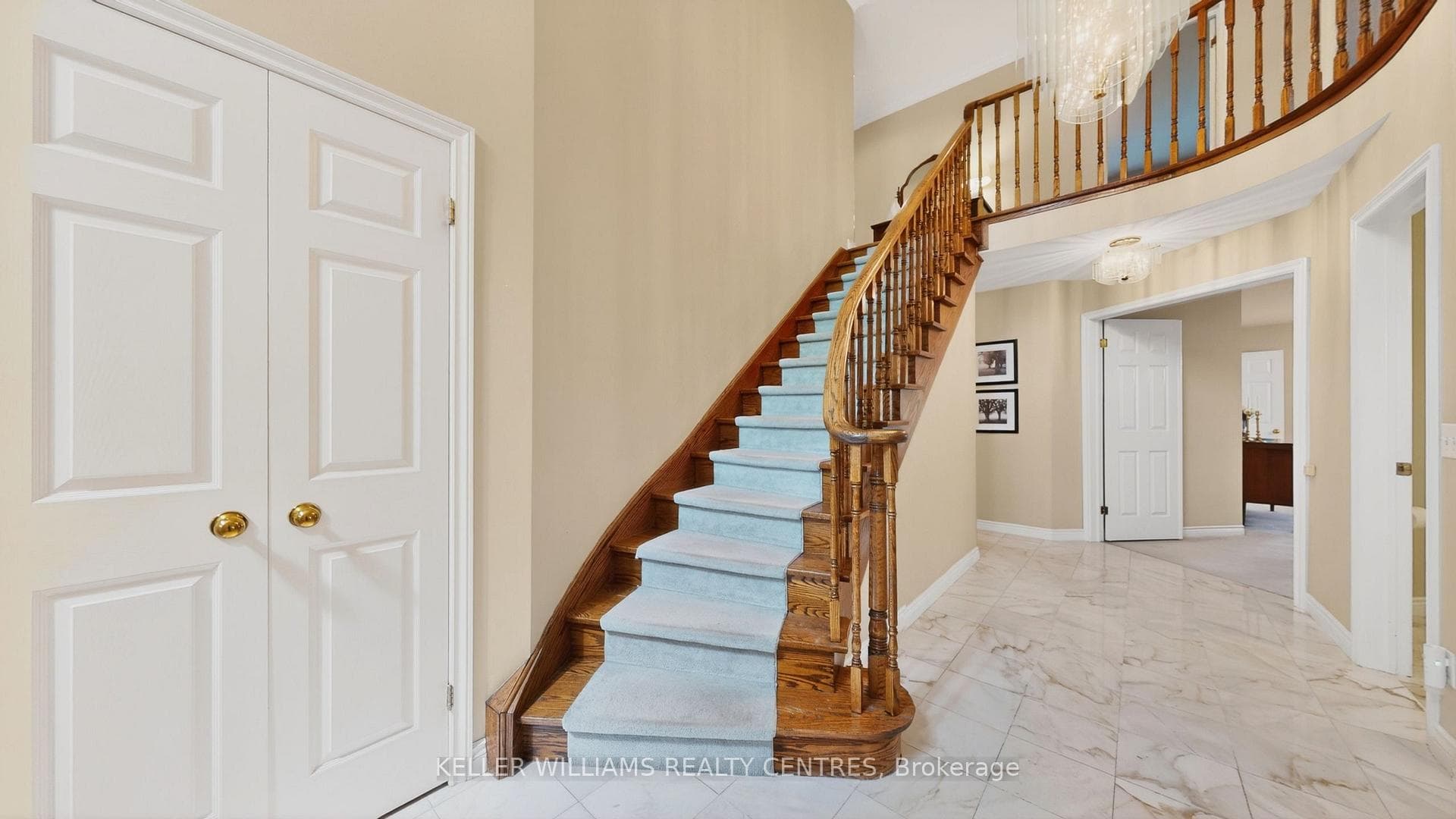 69 Gustav Crescent photo 24