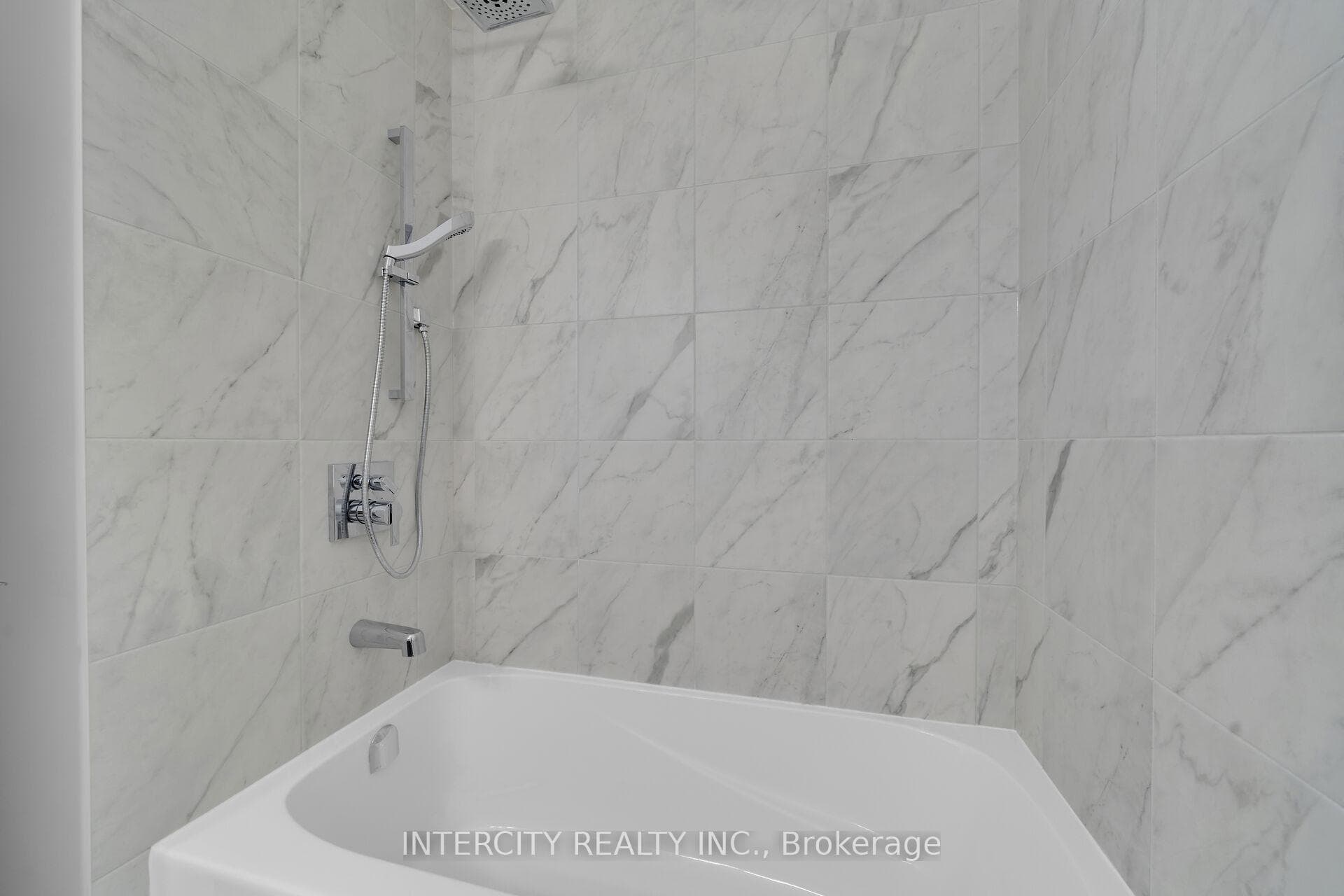 87 Brown Street photo 23