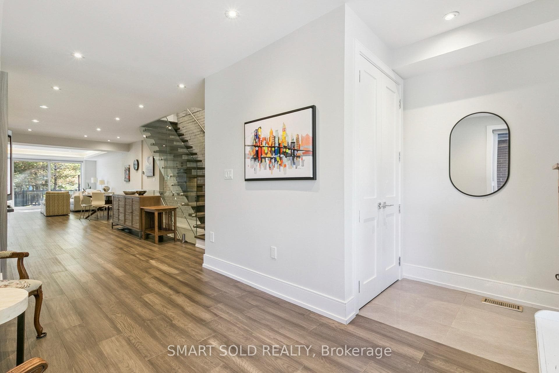 341 Balliol Street photo 28