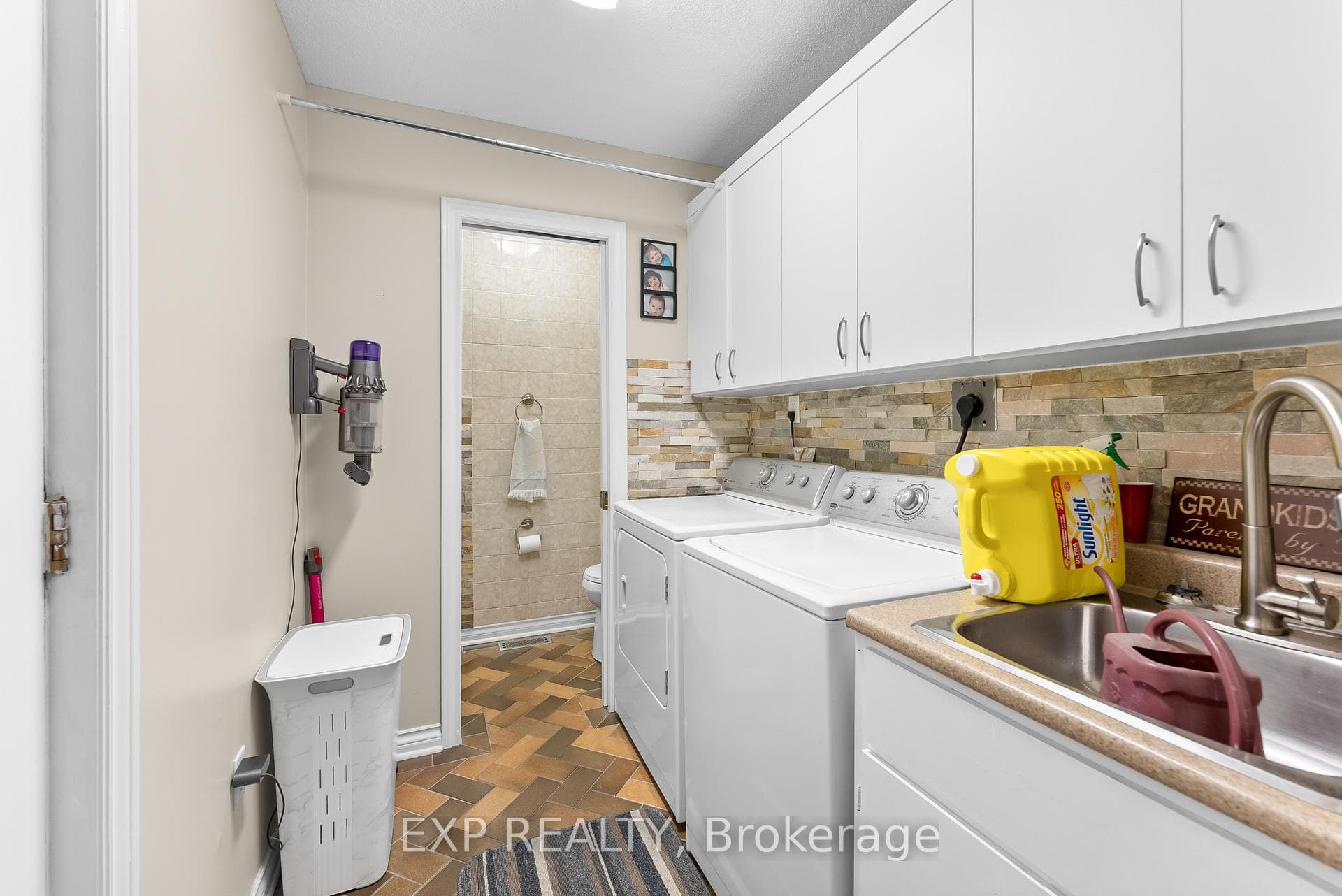 23 Berkwood Place photo 35