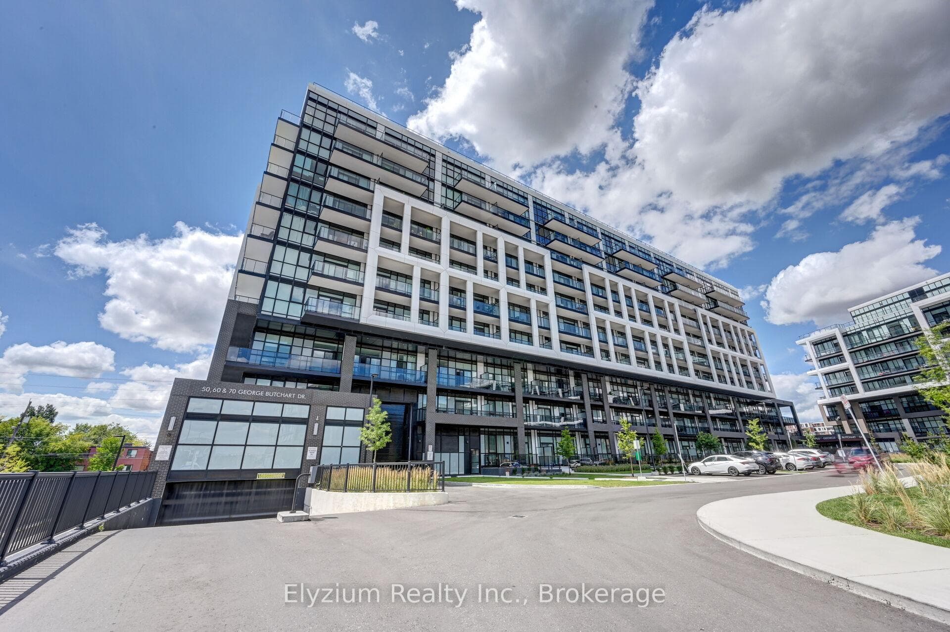 50 George Butchart Drive Unit 820 photo 1
