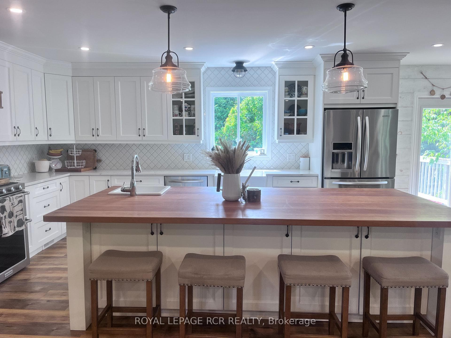 246316 Hockley Road photo 4
