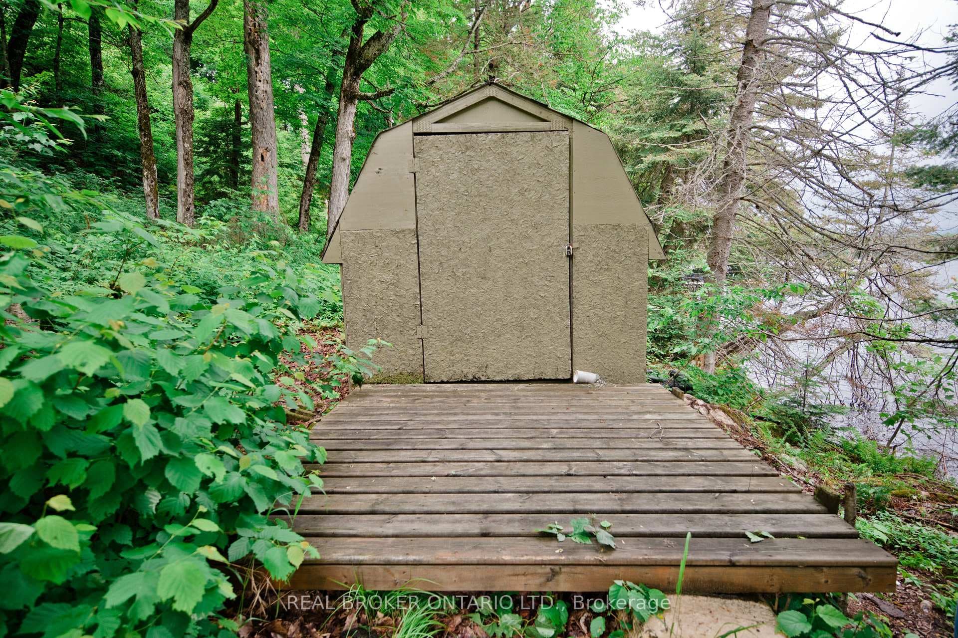 41 Andy Neville Parkway photo 29
