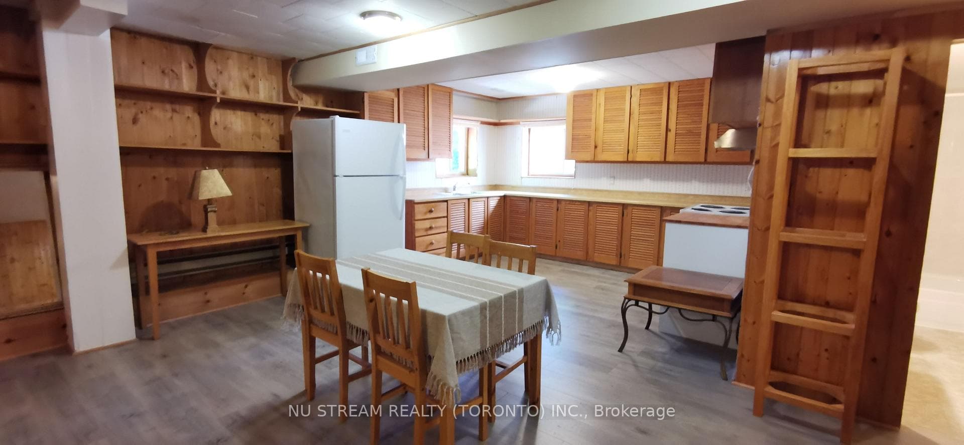 277 Currey Crescent Unit BSMT photo 1