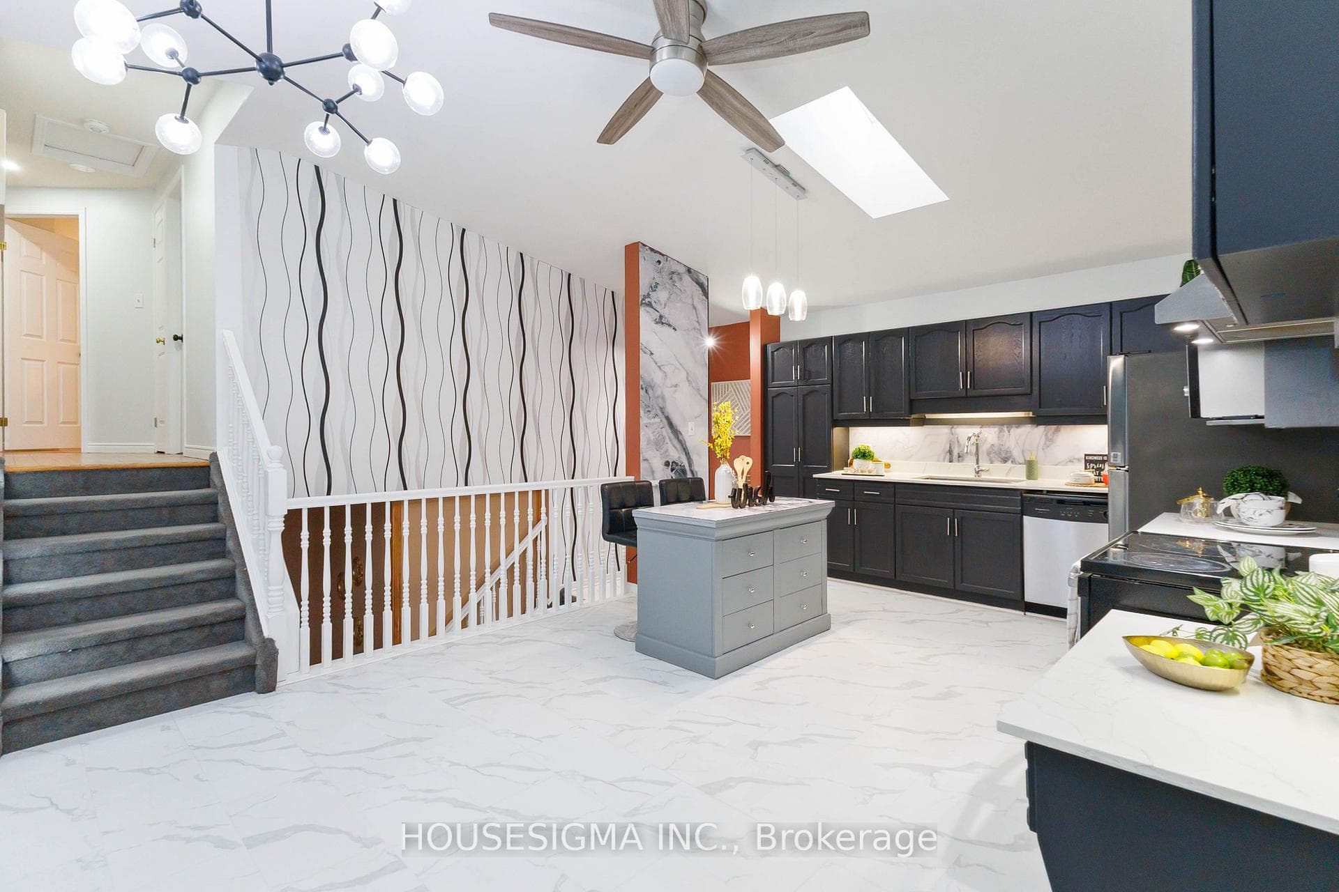 220 Killarney Grove photo 8