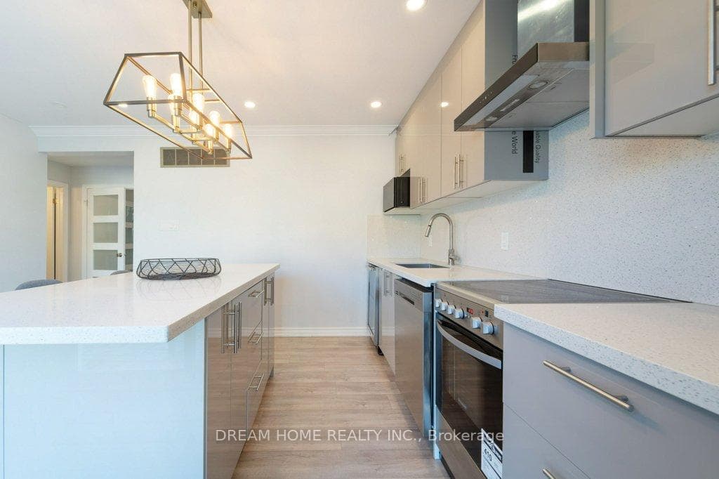 6 Alcester Court Unit #back photo 3