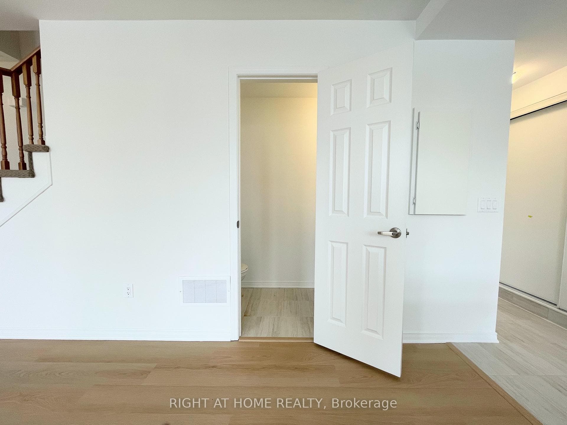 4320 EBENEZER Road Unit 6 photo 7