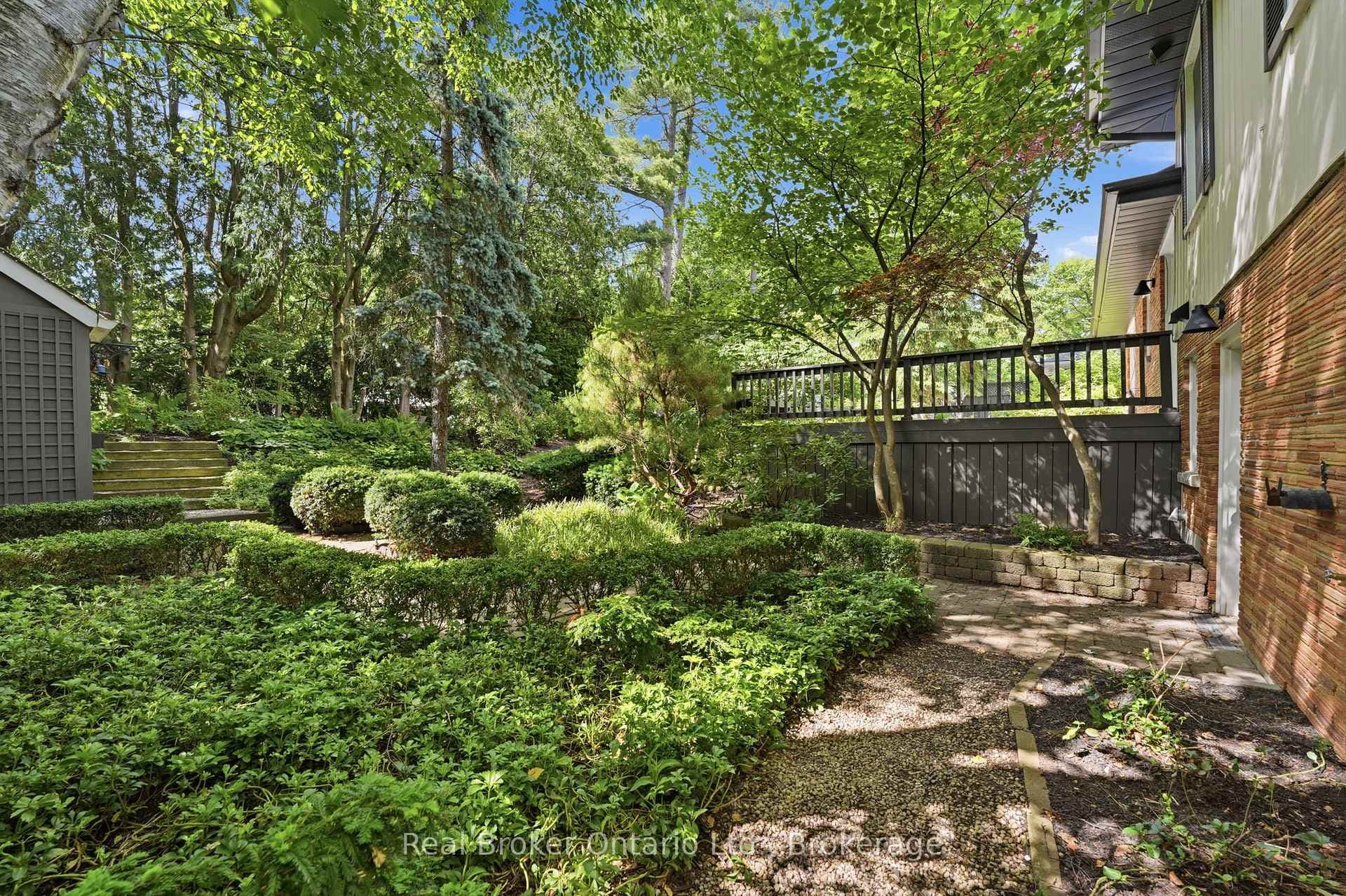 571 Leonard Court photo 45