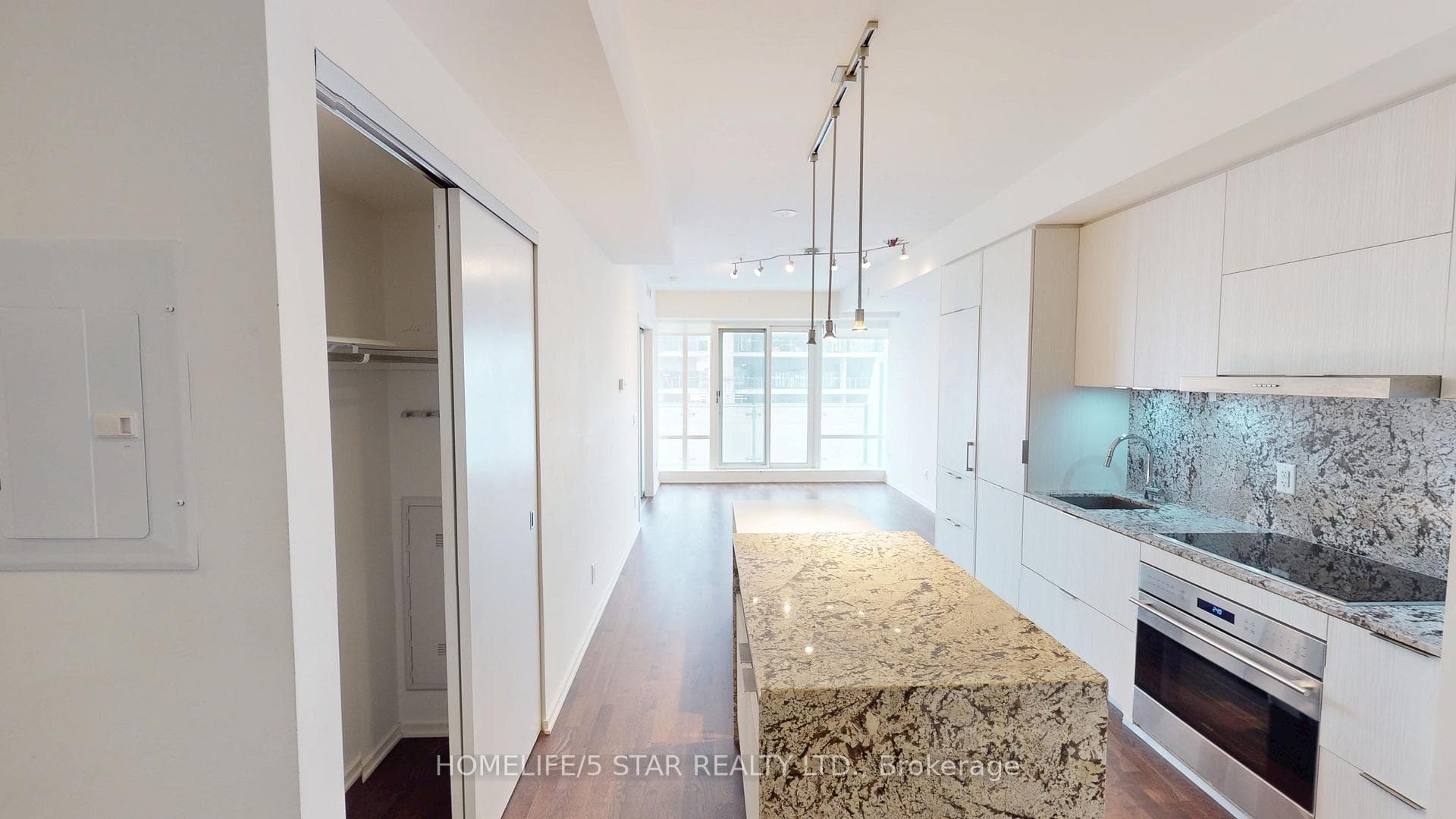 1 Bloor Street Unit 4407 photo 10