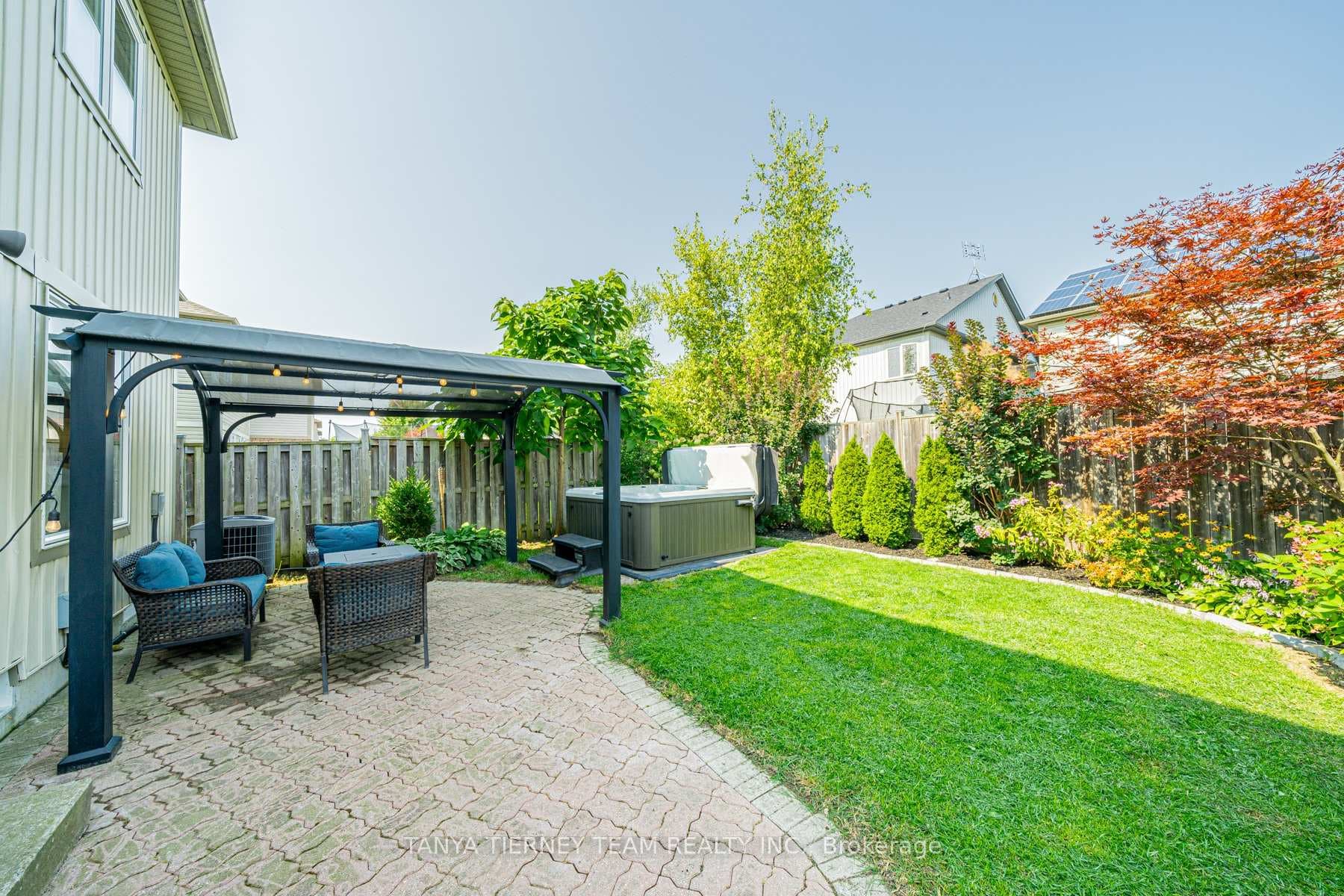 30 Burwell Street photo 36