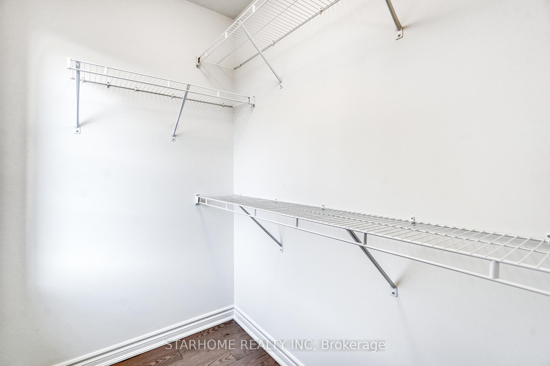 11 Avani Avenue photo 25