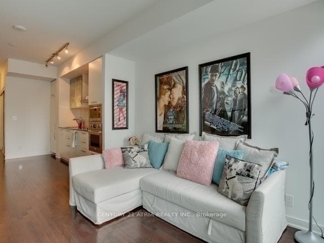 12 York Street Unit 1709 photo 5
