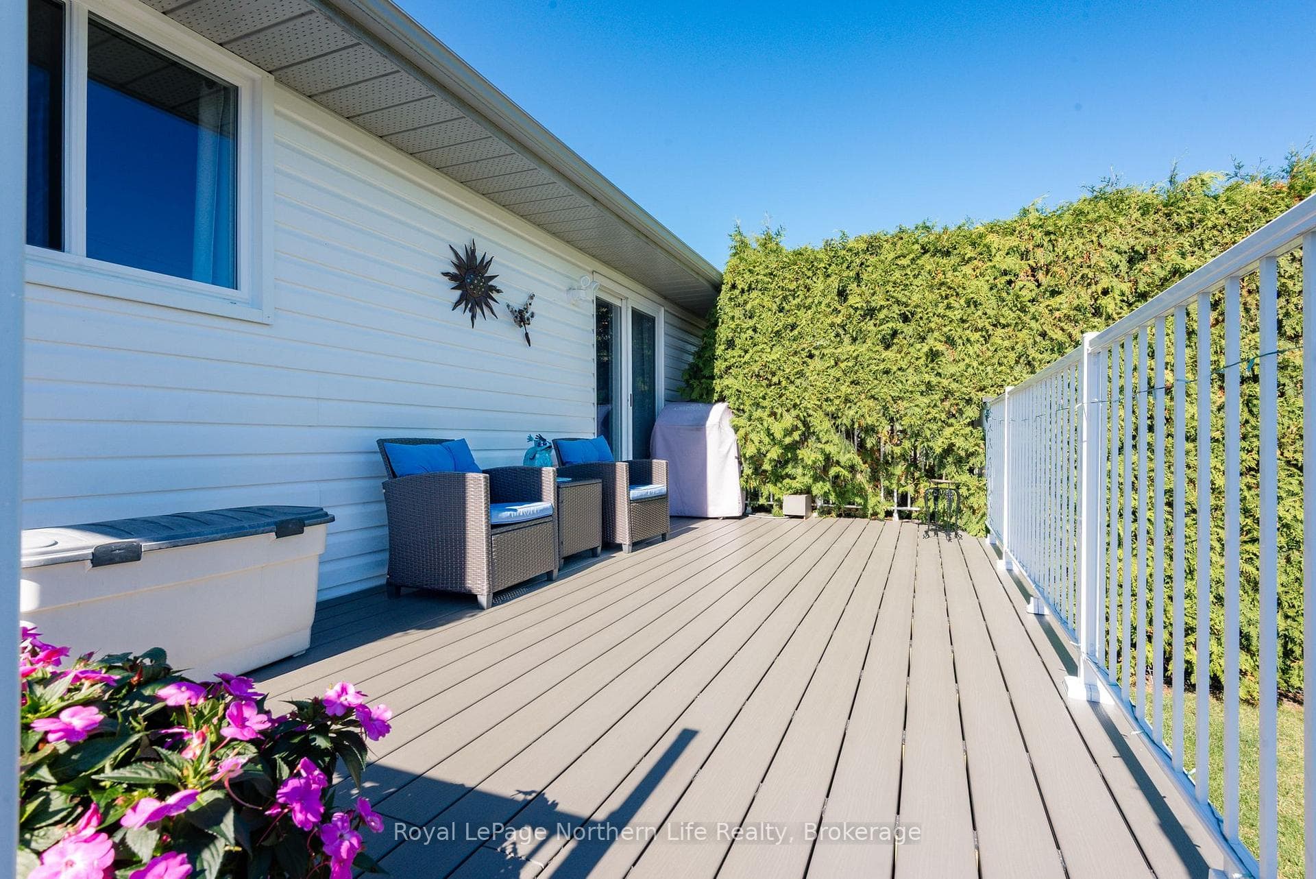 42 Balmoral Crescent photo 32